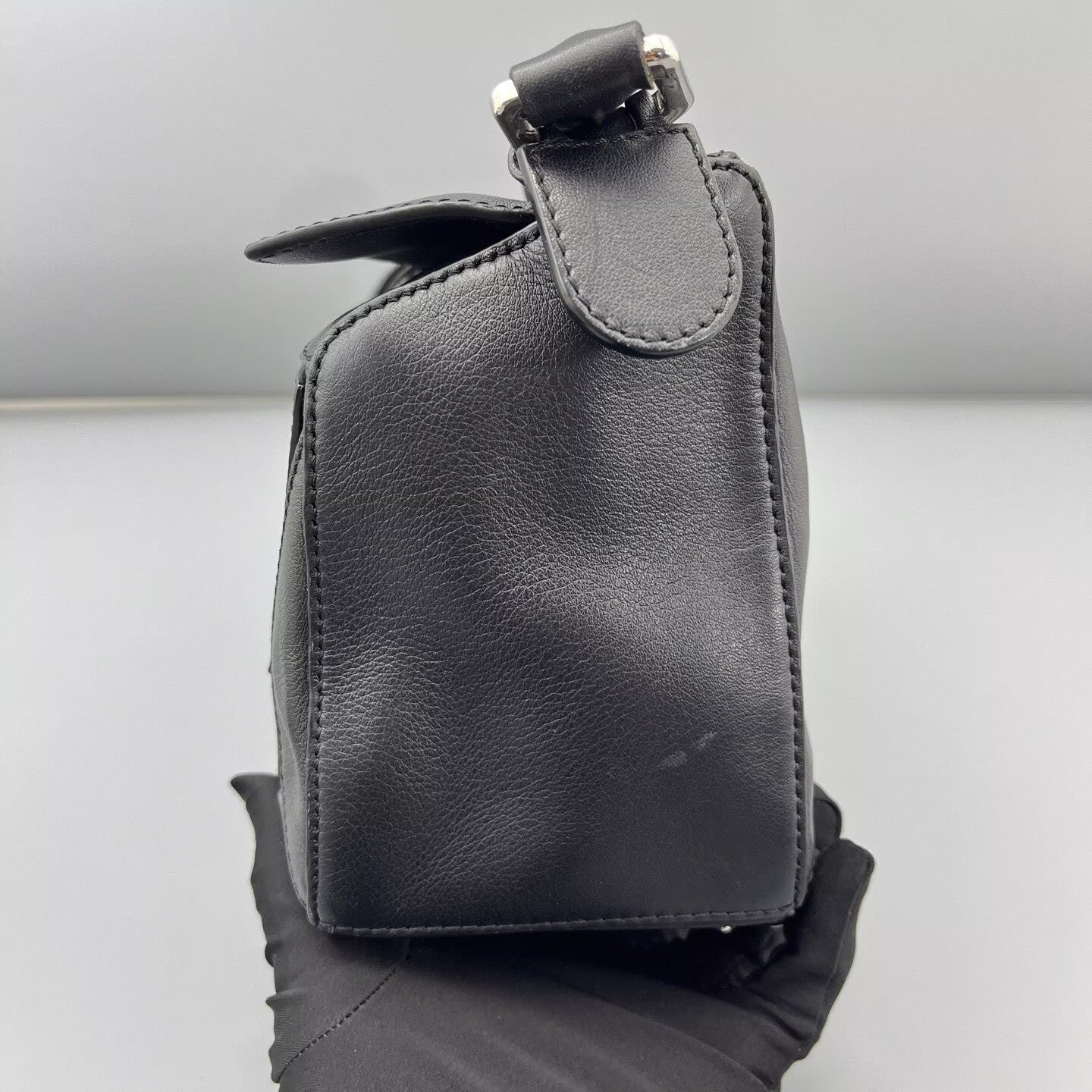 Loewe - Puzzle bag - Grained calfskin leather - Black - (Small)