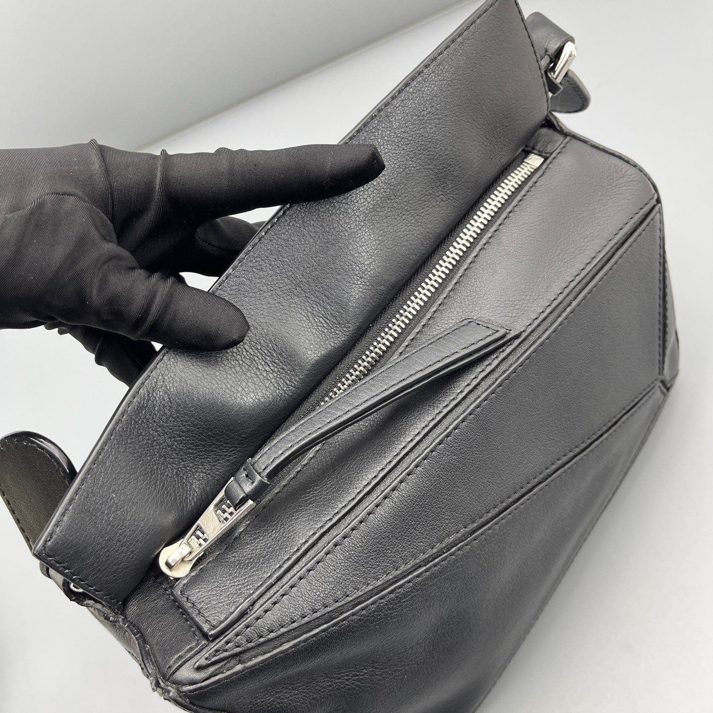 Loewe - Puzzle bag - Grained calfskin leather - Black - (Small)