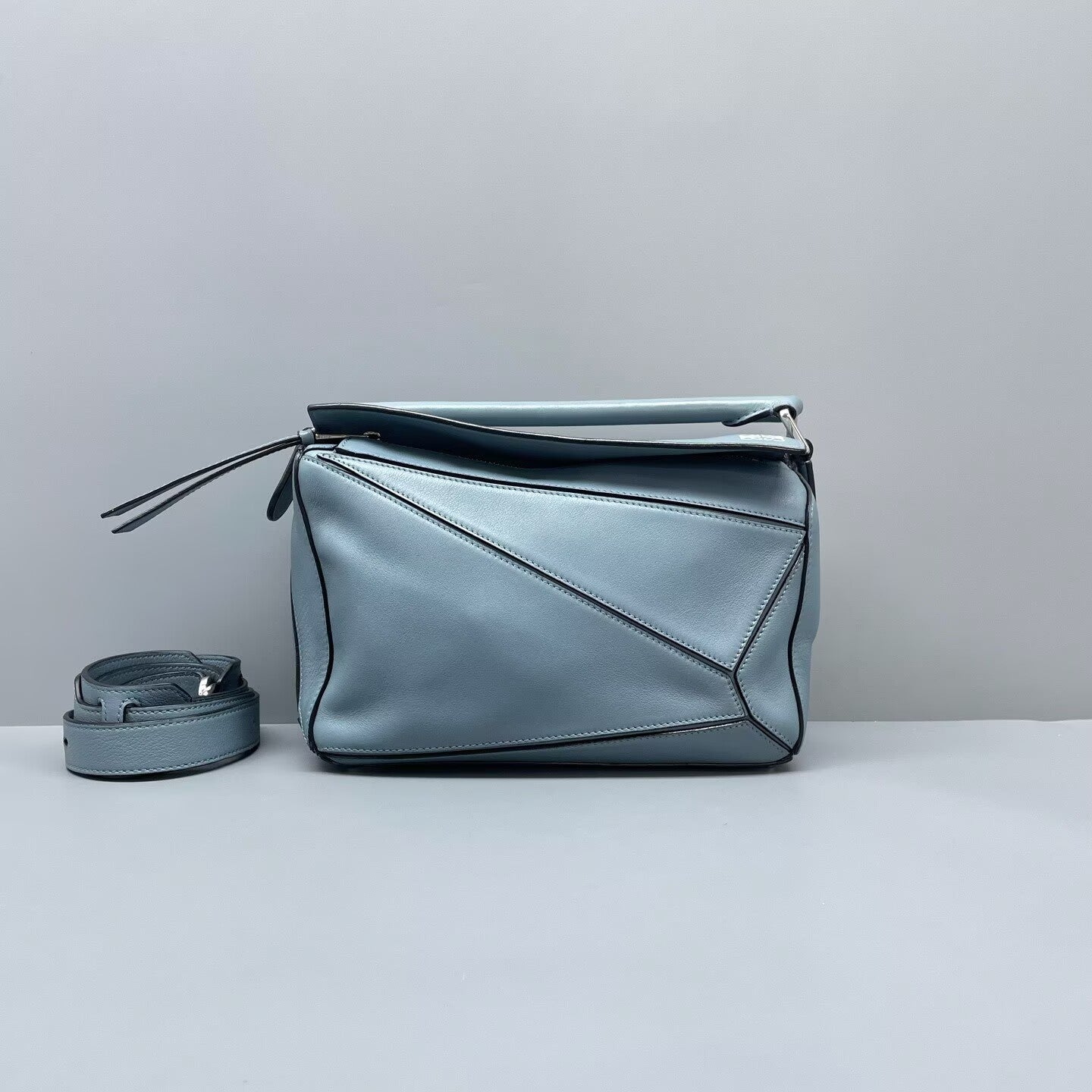 Loewe - Puzzle Bag - Grained calfskin leather - Mist Blue - (Small)