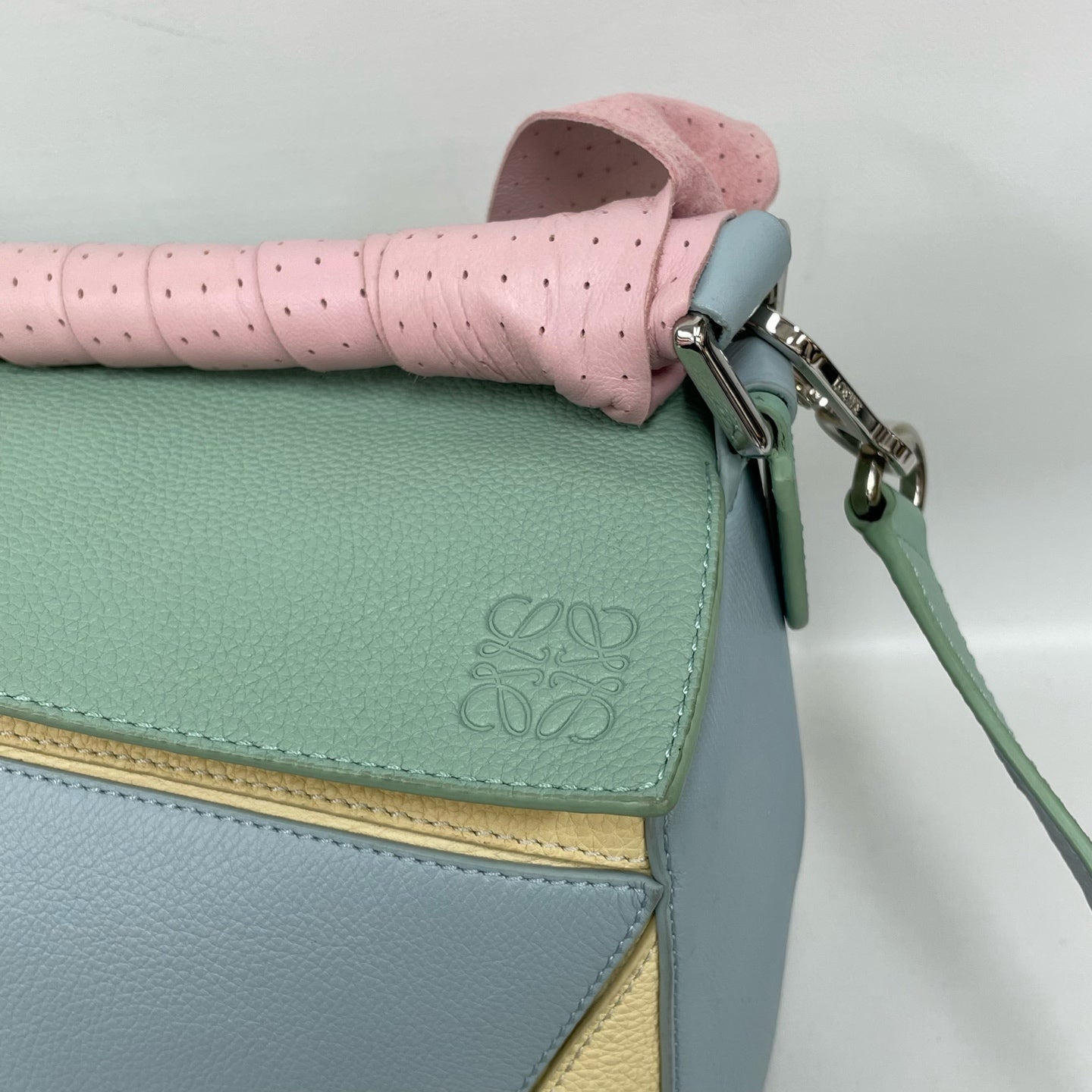 Loewe - Puzzle Bag - Grained calfskin leather - Multicolour - (medium)