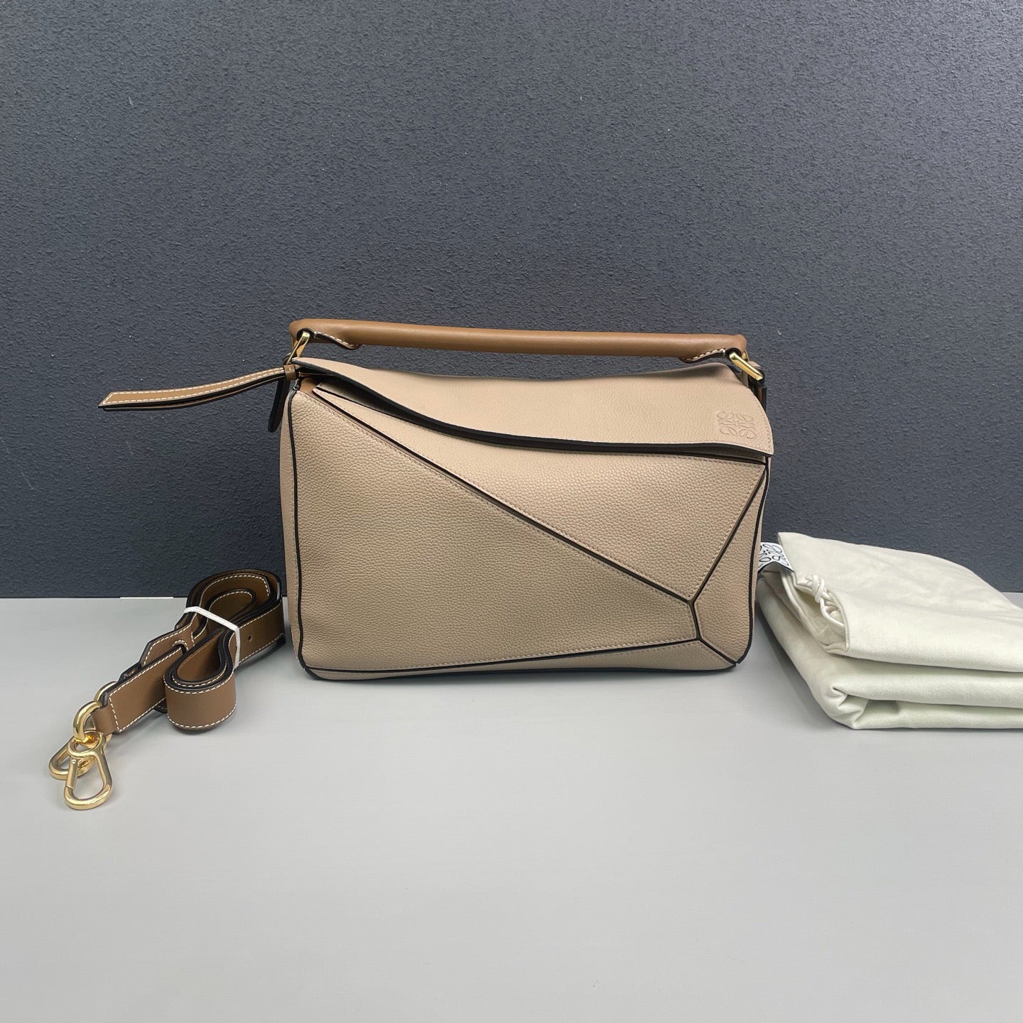 Loewe - Puzzle Bag - Leather - Beige - (medium)