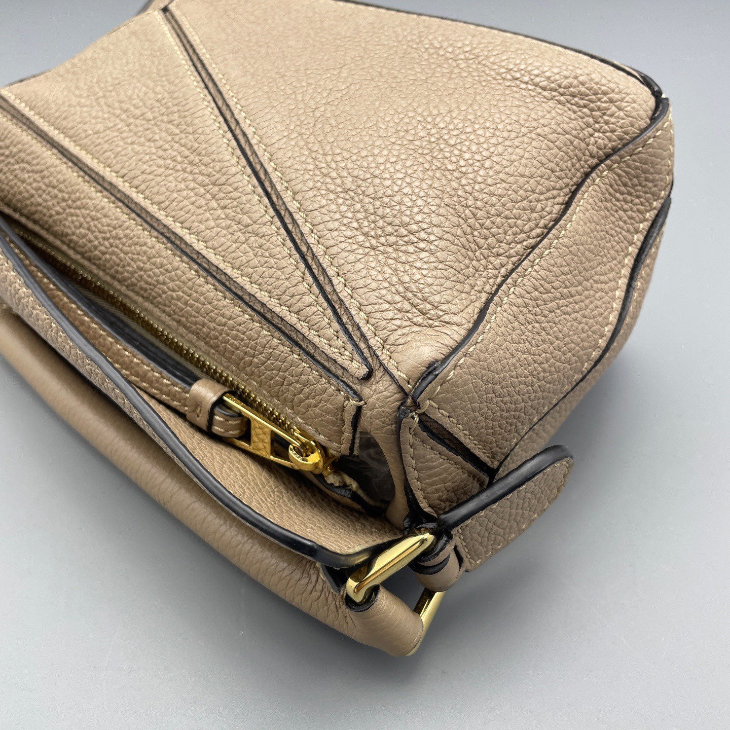 LOEWE - Puzzle bag Mini - Grained calfskin leather - Beige - (mini)