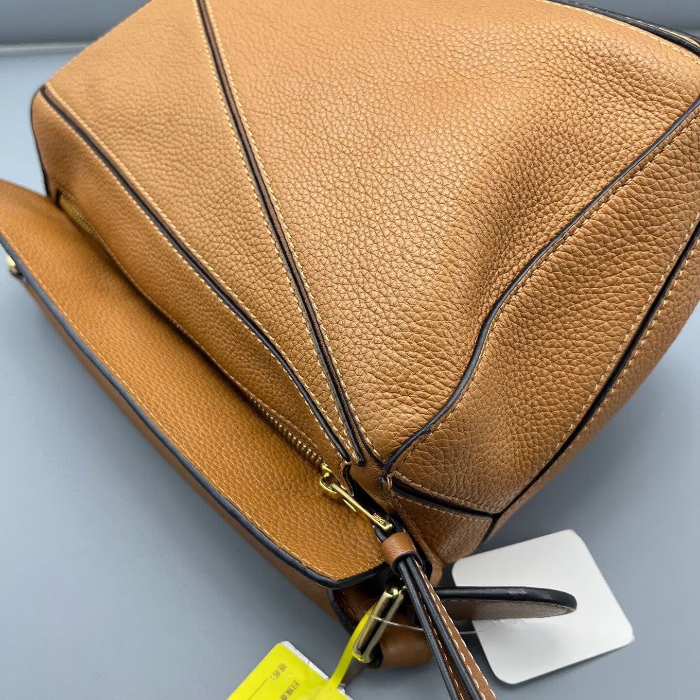 LOEWE - Puzzle Bag - Pebbled calfskin leather - Caramel with Gold-Tone Hardware - (small)