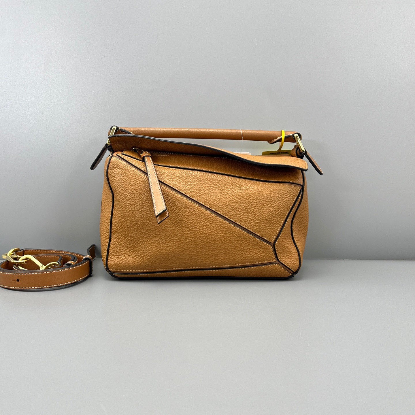 LOEWE - Puzzle Bag - Pebbled calfskin leather - Caramel with Gold-Tone Hardware - (small)