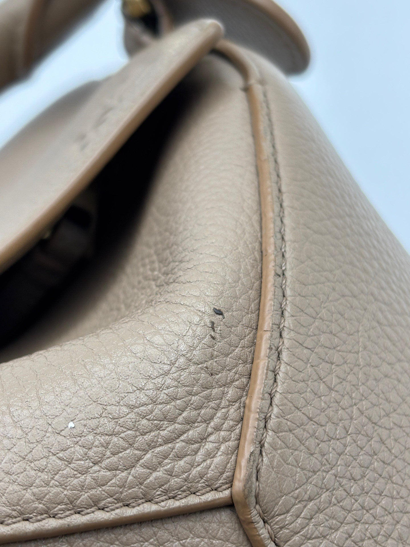 LOEWE - Puzzle Edge - Grained calfskin leather - Sand - (Medium)
