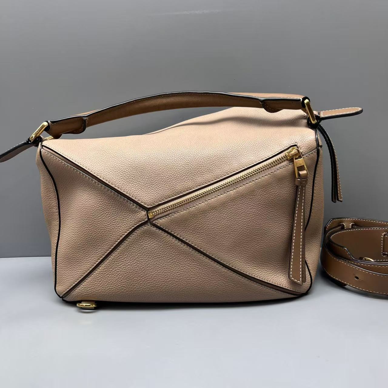 Loewe - Puzzle - Grained Calfskin Leather - Beige - (medium)