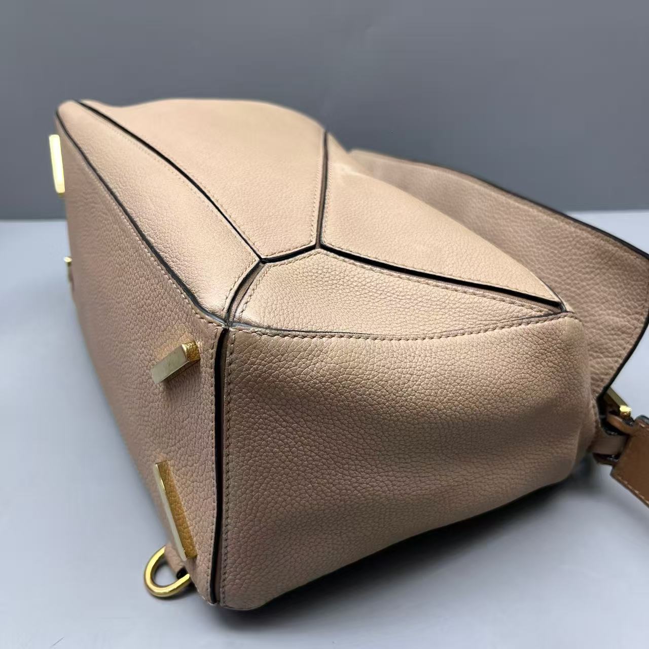 Loewe - Puzzle - Grained Calfskin Leather - Beige - (medium)