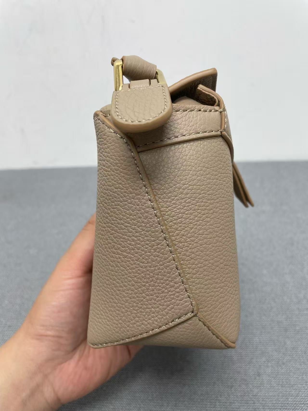 Loewe - Puzzle - Grained calfskin leather - Beige - (mini)