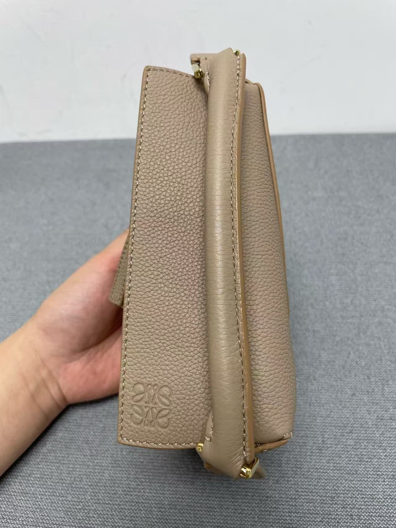 Loewe - Puzzle - Grained calfskin leather - Beige - (mini)