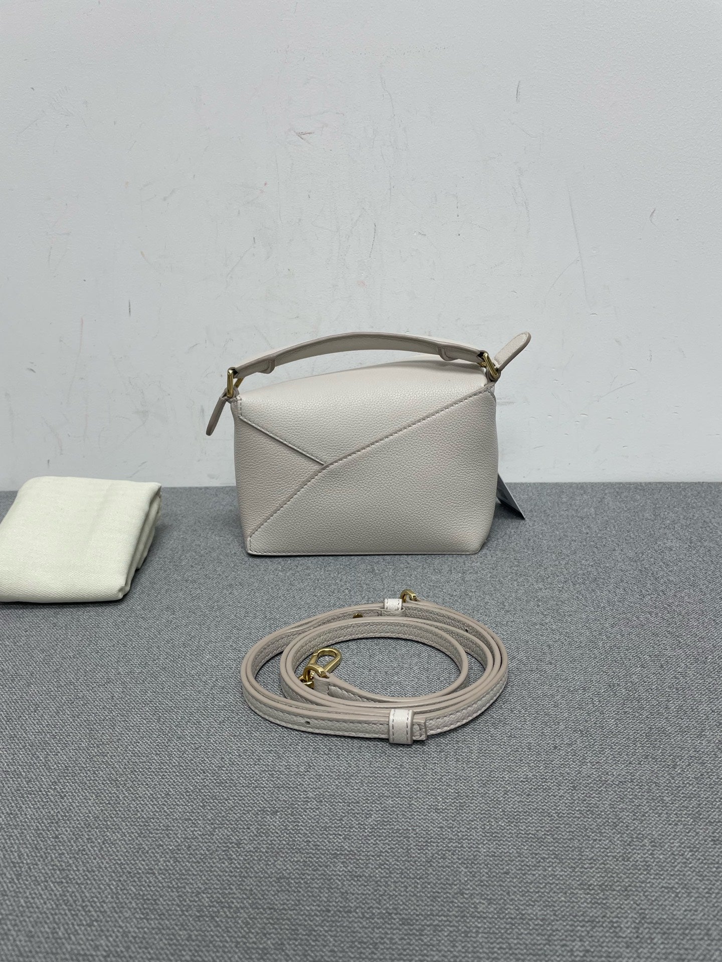 Loewe - Puzzle - Leather - Grey - (mini)