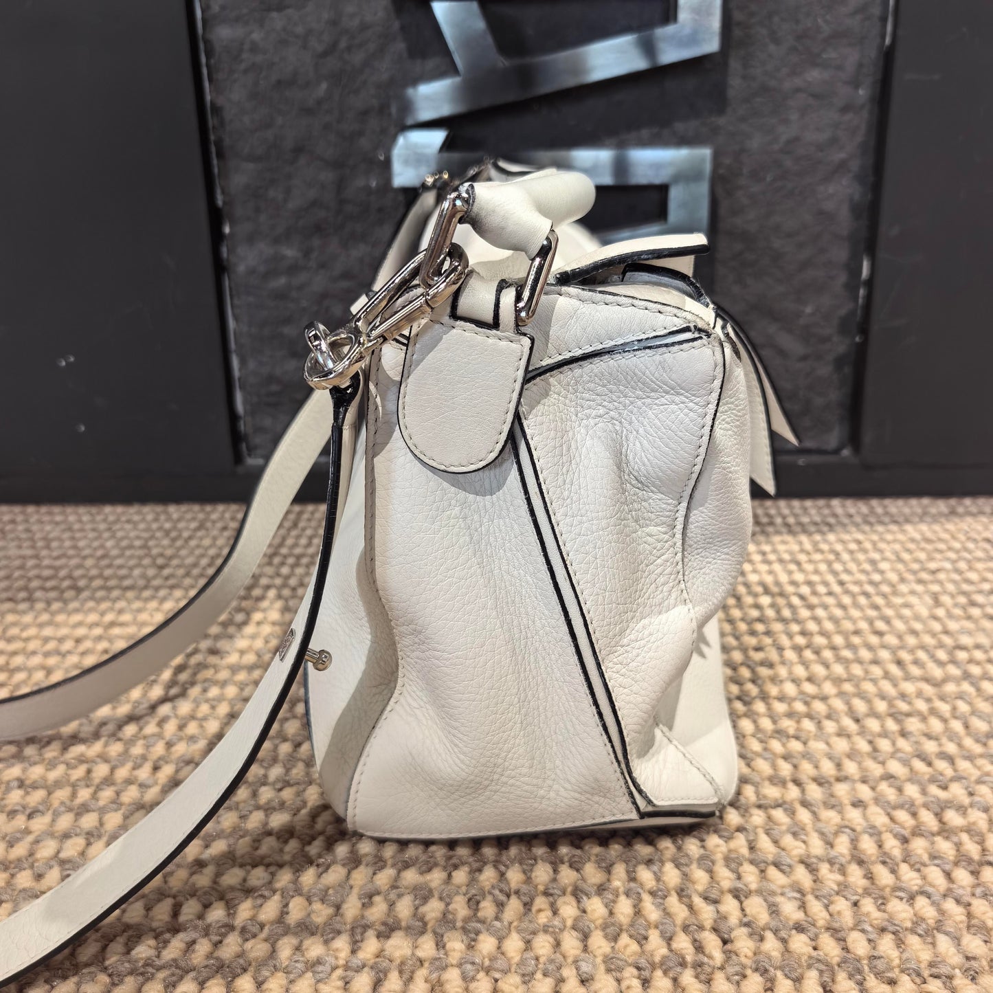 Loewe - Puzzle - Leather - White - (medium)