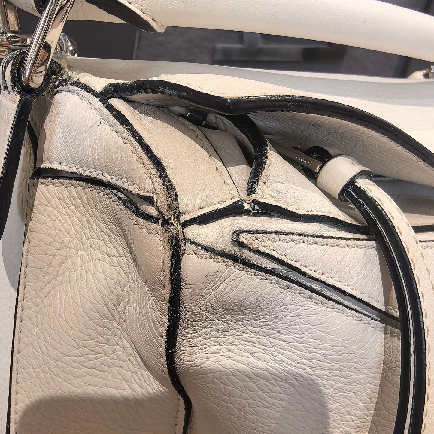 Loewe - Puzzle - Leather - White - (medium)