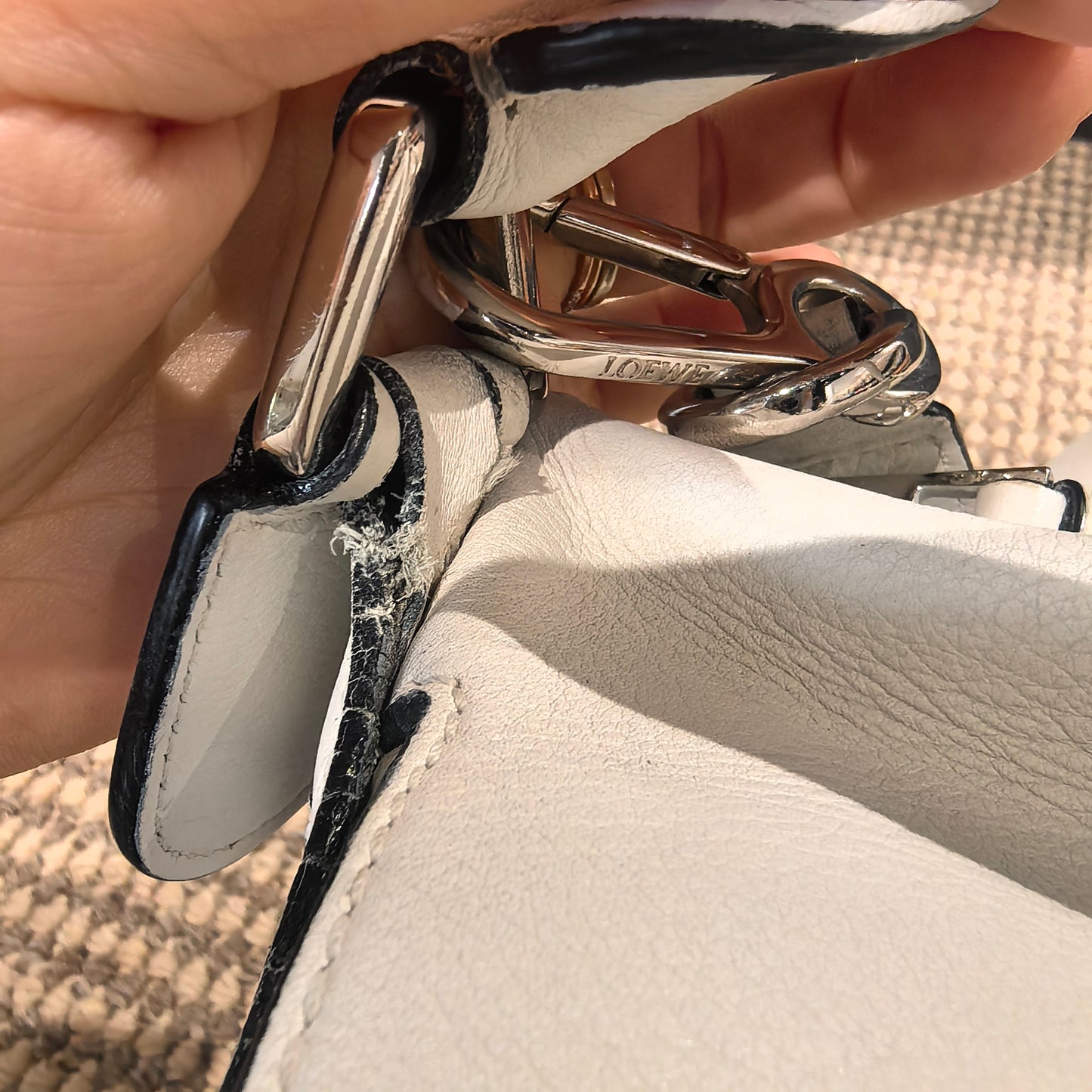 Loewe - Puzzle - Leather - White - (medium)