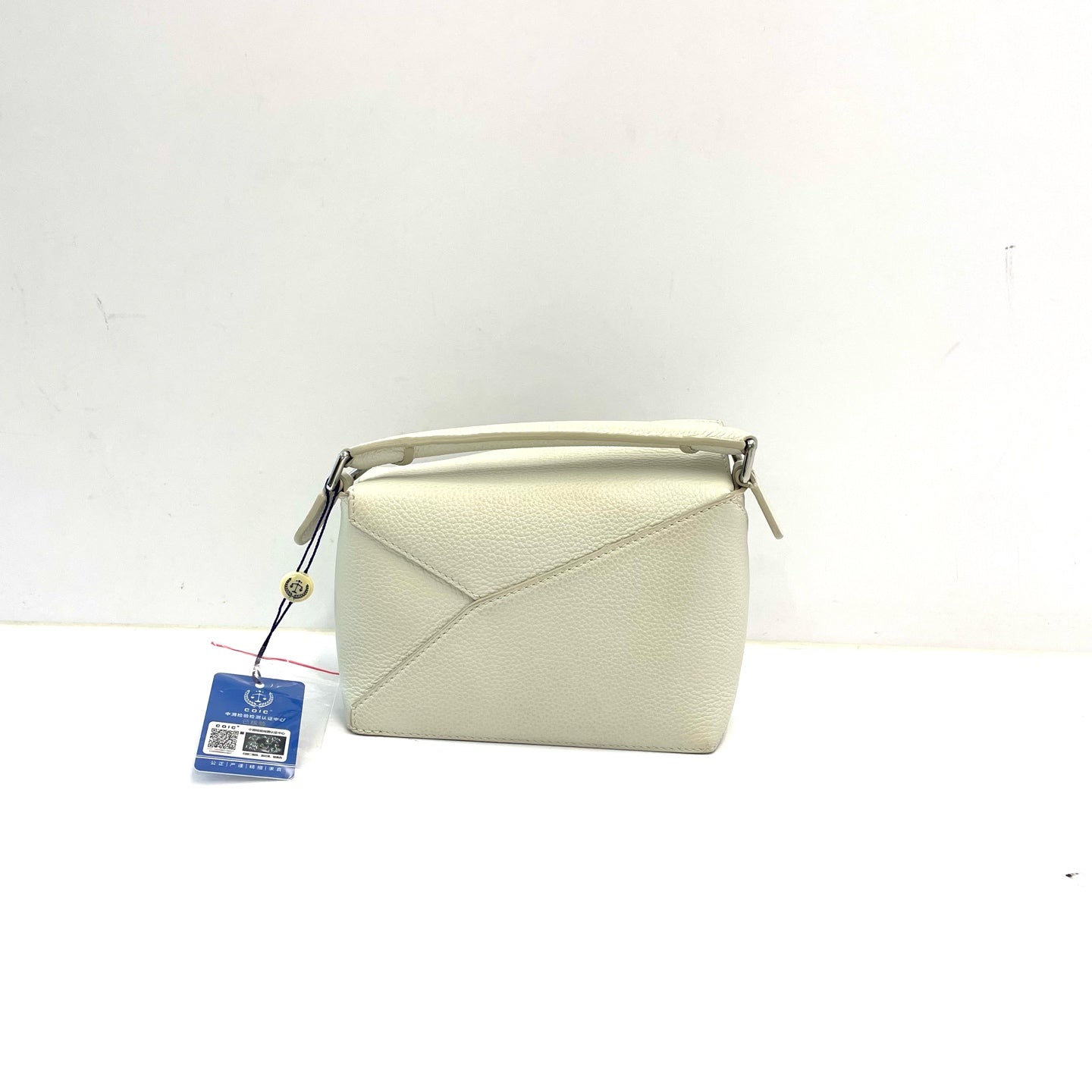 Loewe - Puzzle - Leather - White - (mini)