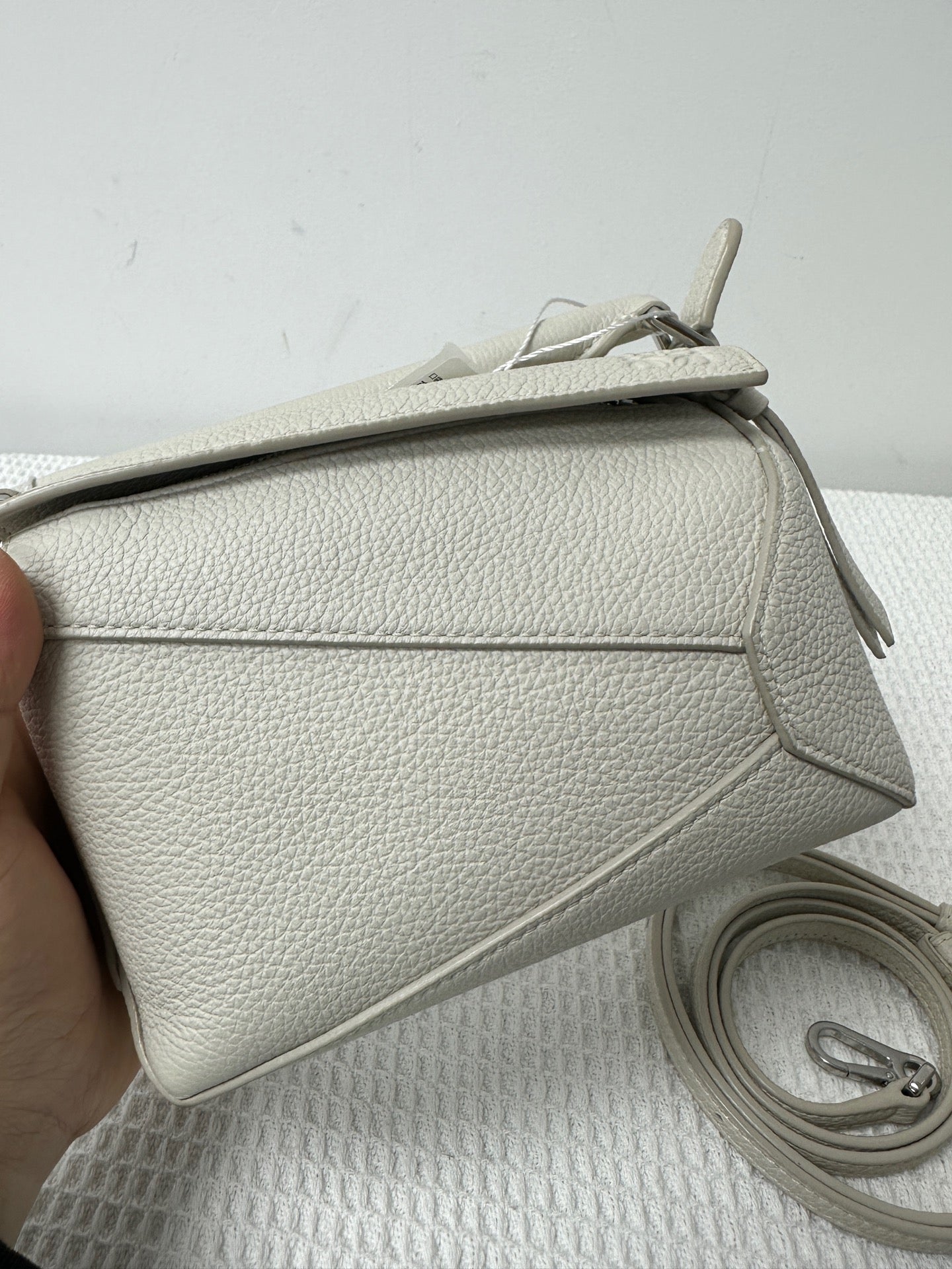 Loewe - Puzzle - Leather - White - (mini)