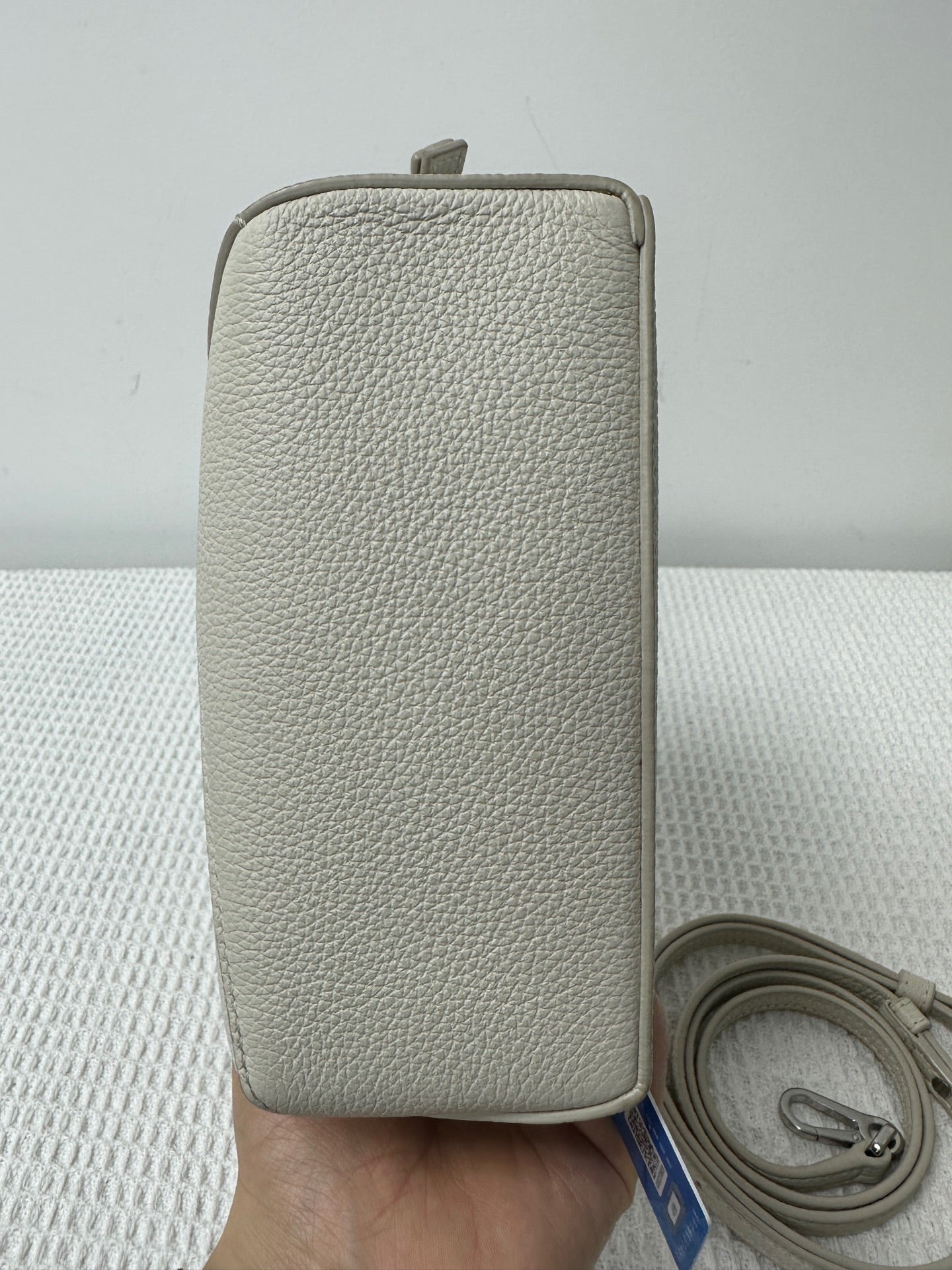 Loewe - Puzzle - Leather - White - (mini)