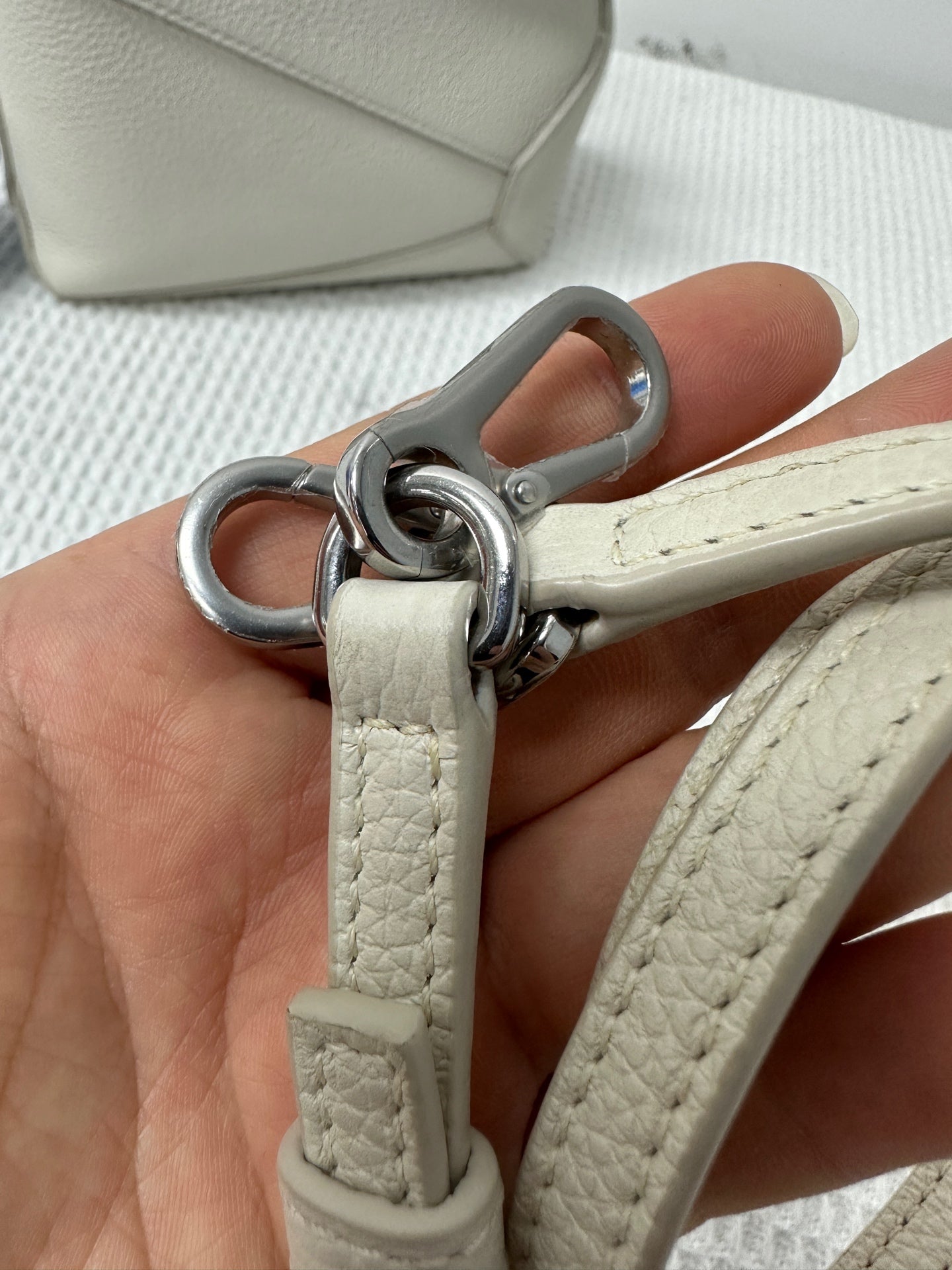 Loewe - Puzzle - Leather - White - (mini)