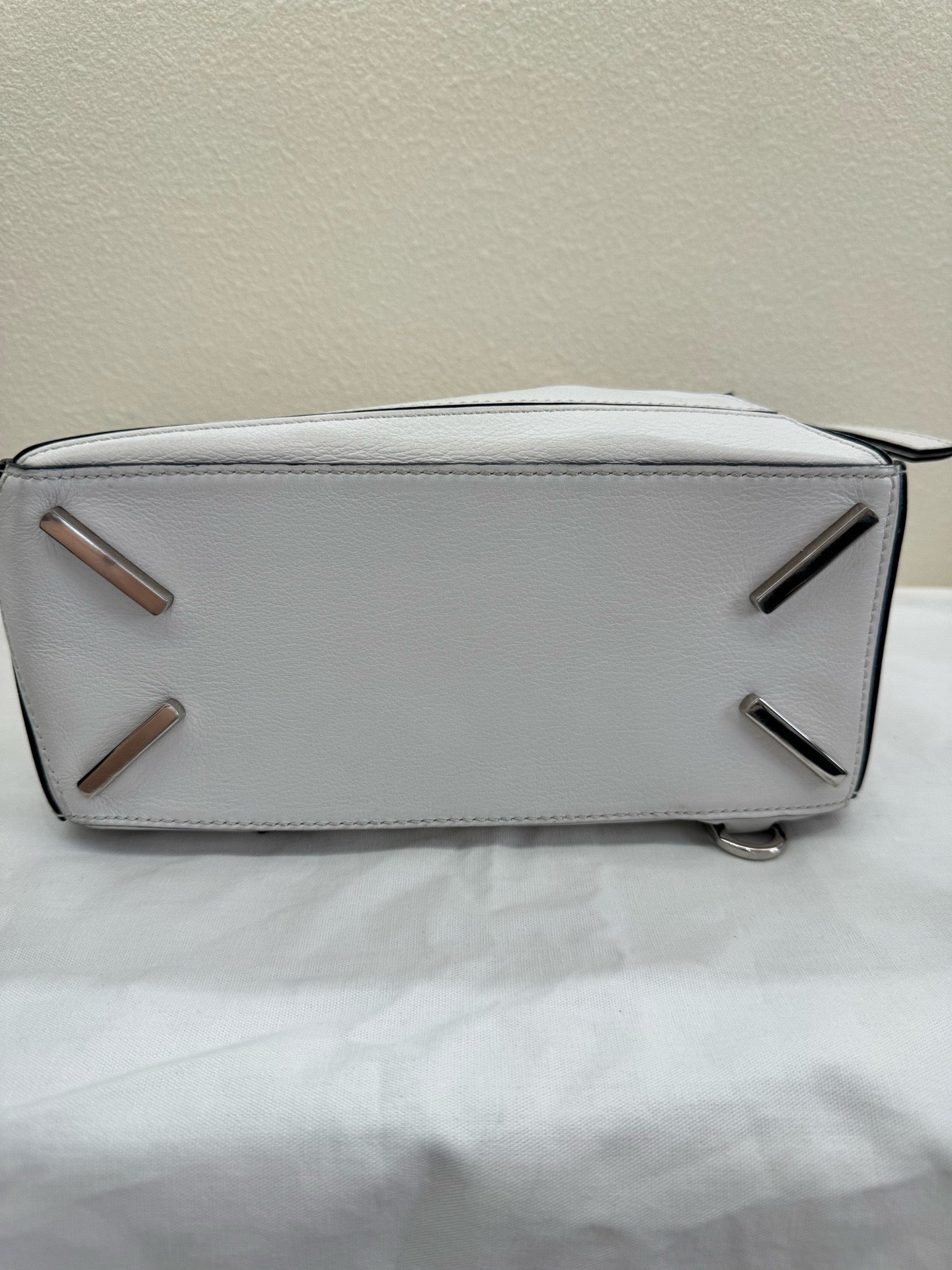 Loewe - Puzzle - Leather - White - (small)