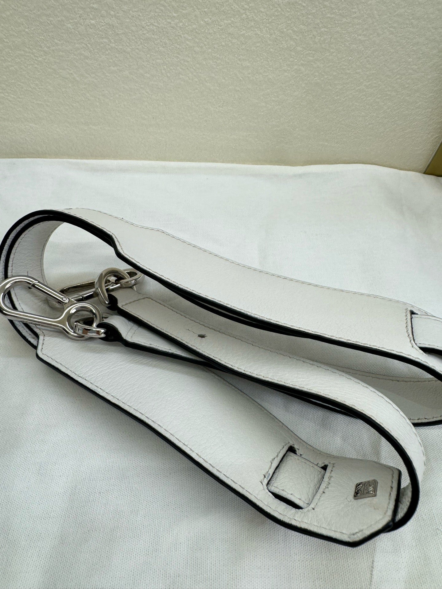 Loewe - Puzzle - Leather - White - (small)