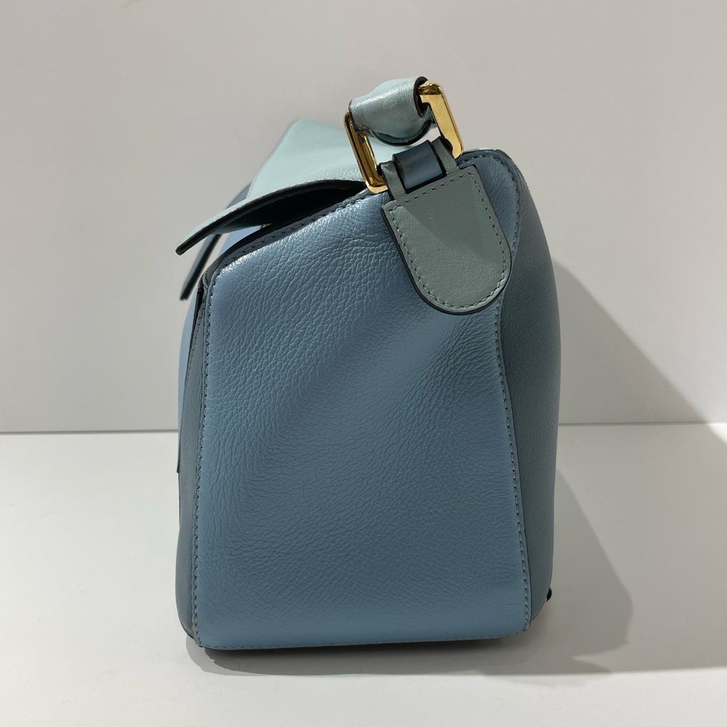 Loewe - Puzzle Medium Bag - Grained calfskin leather - Multicolour blue with gold-tone hardware - (medium)