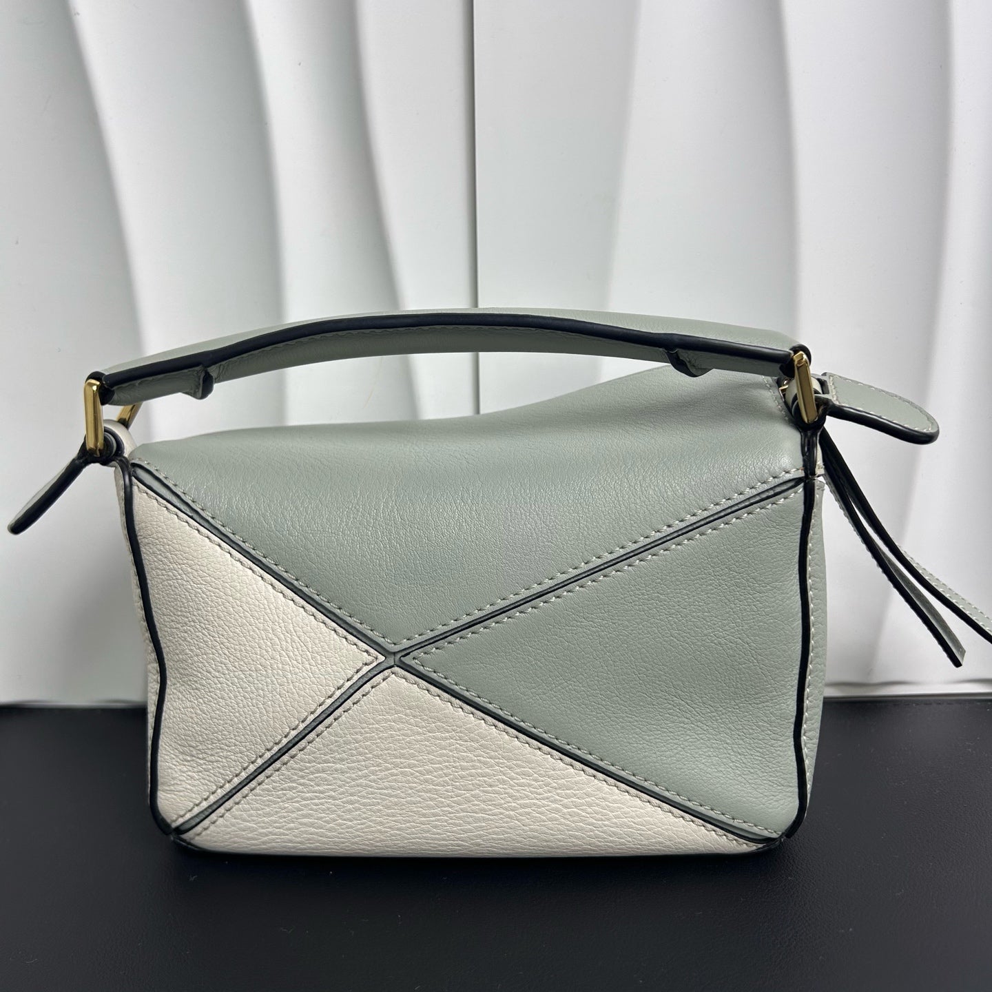 Loewe - Puzzle Mini Bag - Pebbled calfskin leather - Multicolour - (mini)
