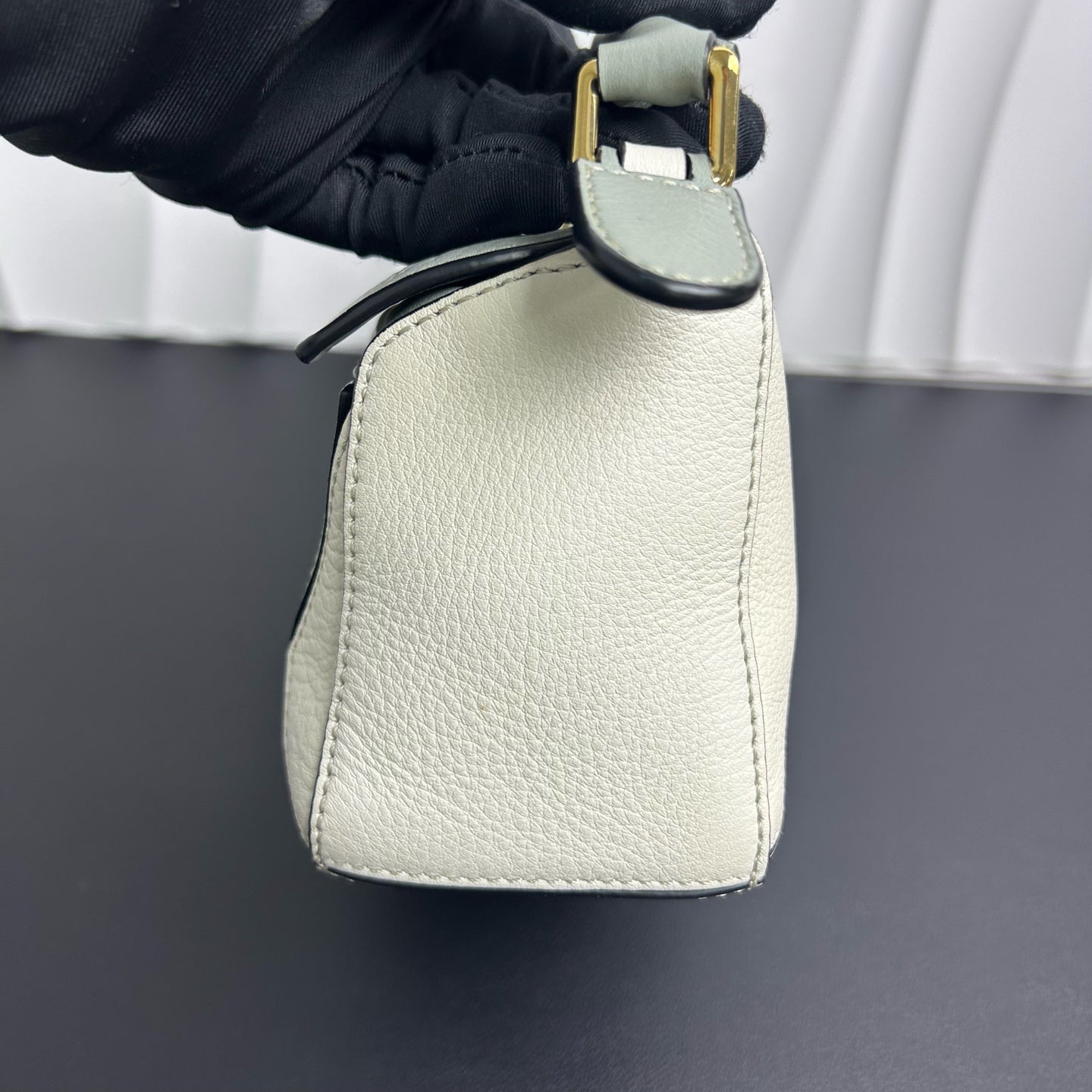 Loewe - Puzzle Mini Bag - Pebbled calfskin leather - Multicolour - (mini)