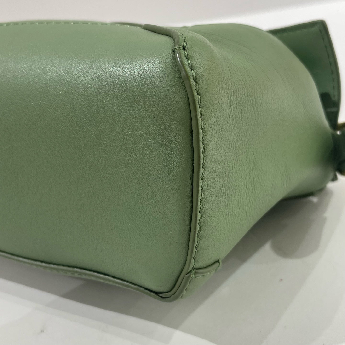 Loewe - Puzzle Mini - Calfskin leather - Oatmeal and Olive Green color-block gradient with gold-tone hardware - (mini)