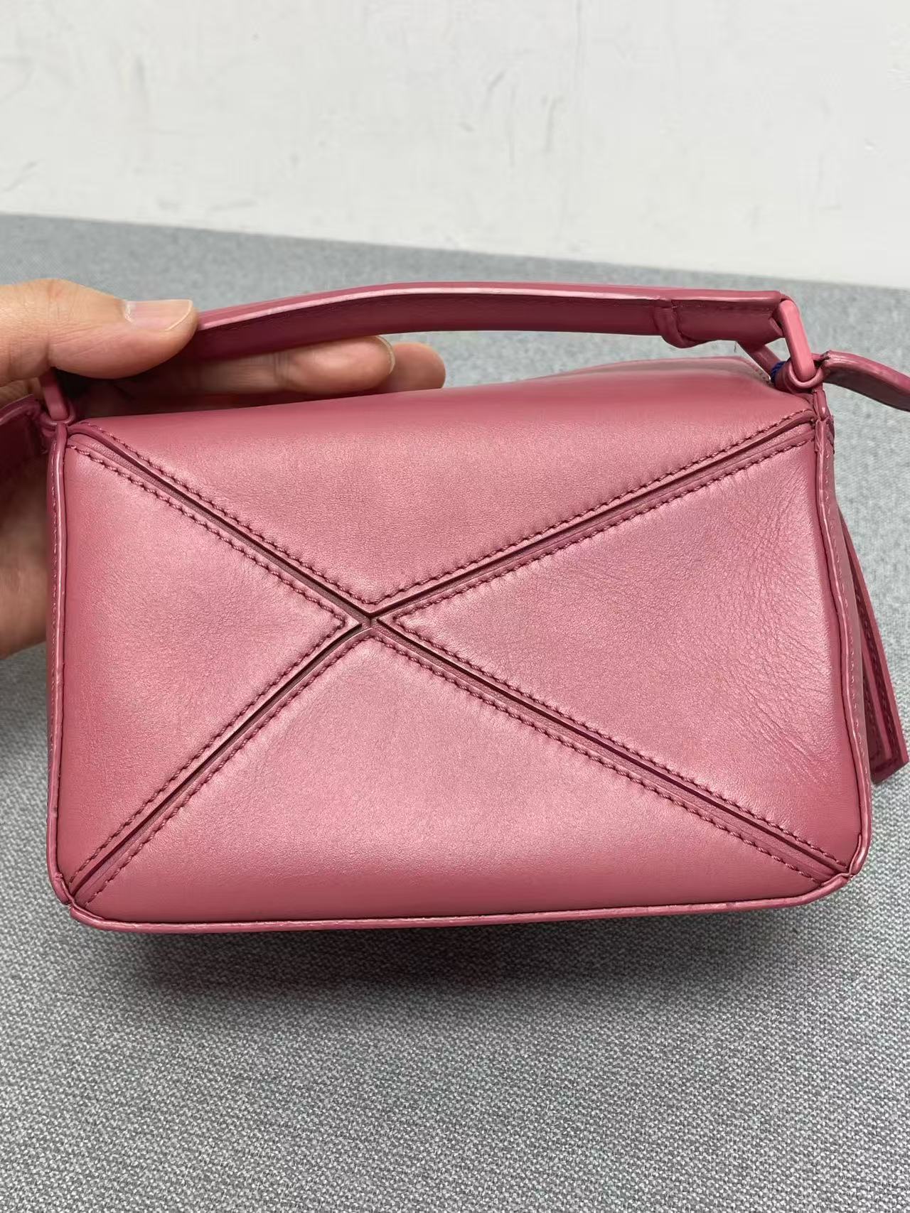 Loewe - Puzzle Mini - Calfskin leather - Pink with Tonal Hardware - (mini)