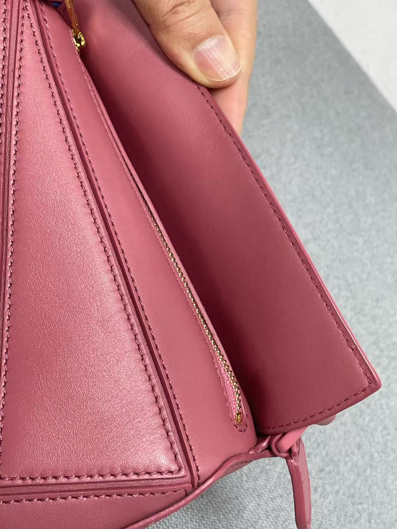 Loewe - Puzzle Mini - Calfskin leather - Pink with Tonal Hardware - (mini)