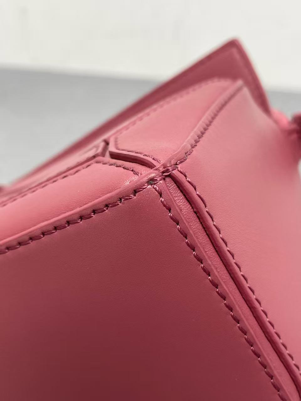 Loewe - Puzzle Mini - Calfskin leather - Pink with Tonal Hardware - (mini)