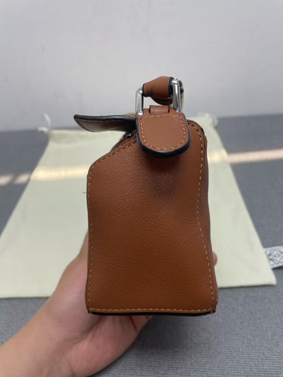 Loewe - Puzzle Mini - Grained calfskin leather - Caramel - (mini)