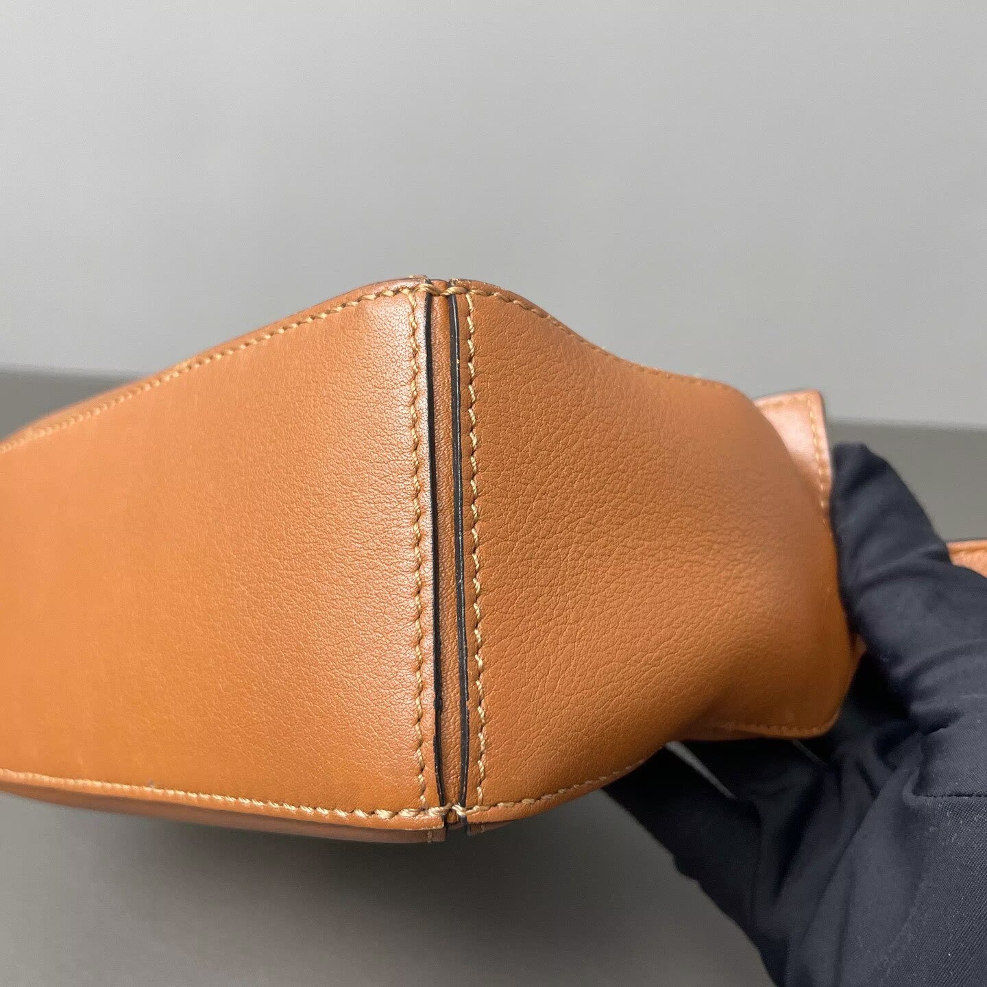 Loewe - Puzzle Mini - Grained calfskin leather - Caramel - (mini)