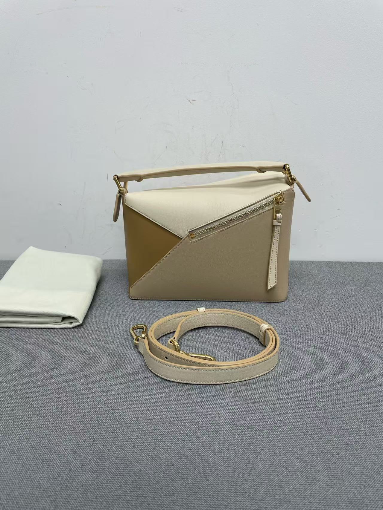 Loewe - Puzzle Small - Calfskin leather - Multicolour - (Small)