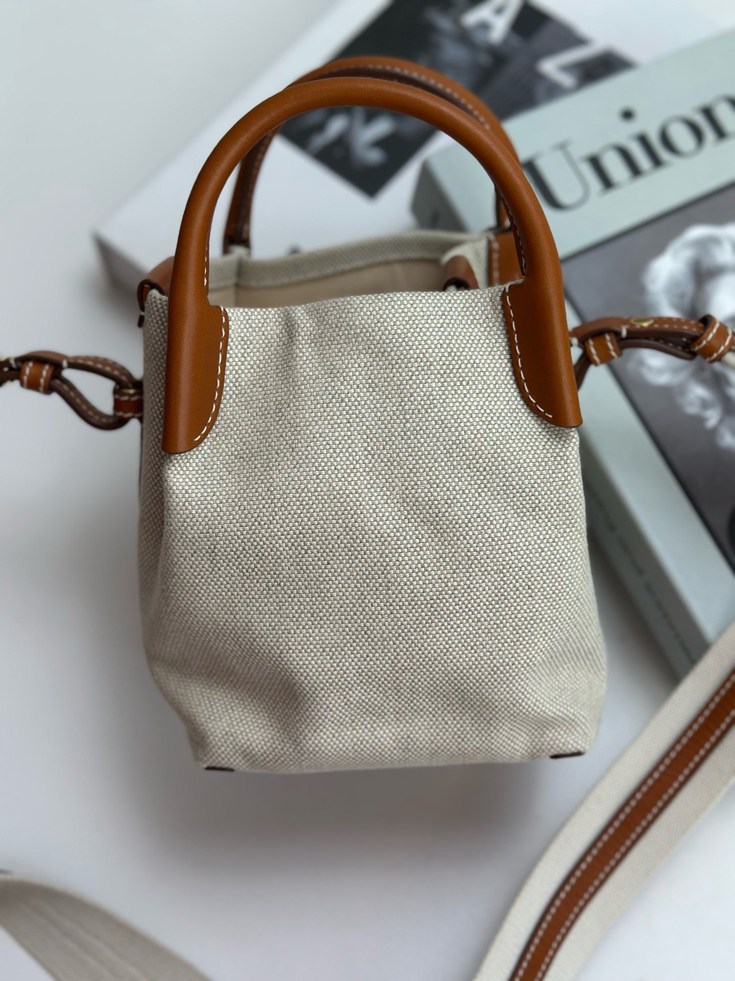 Loro Piana - Bale Bucket Bag - Cloth - Beige - (mini)