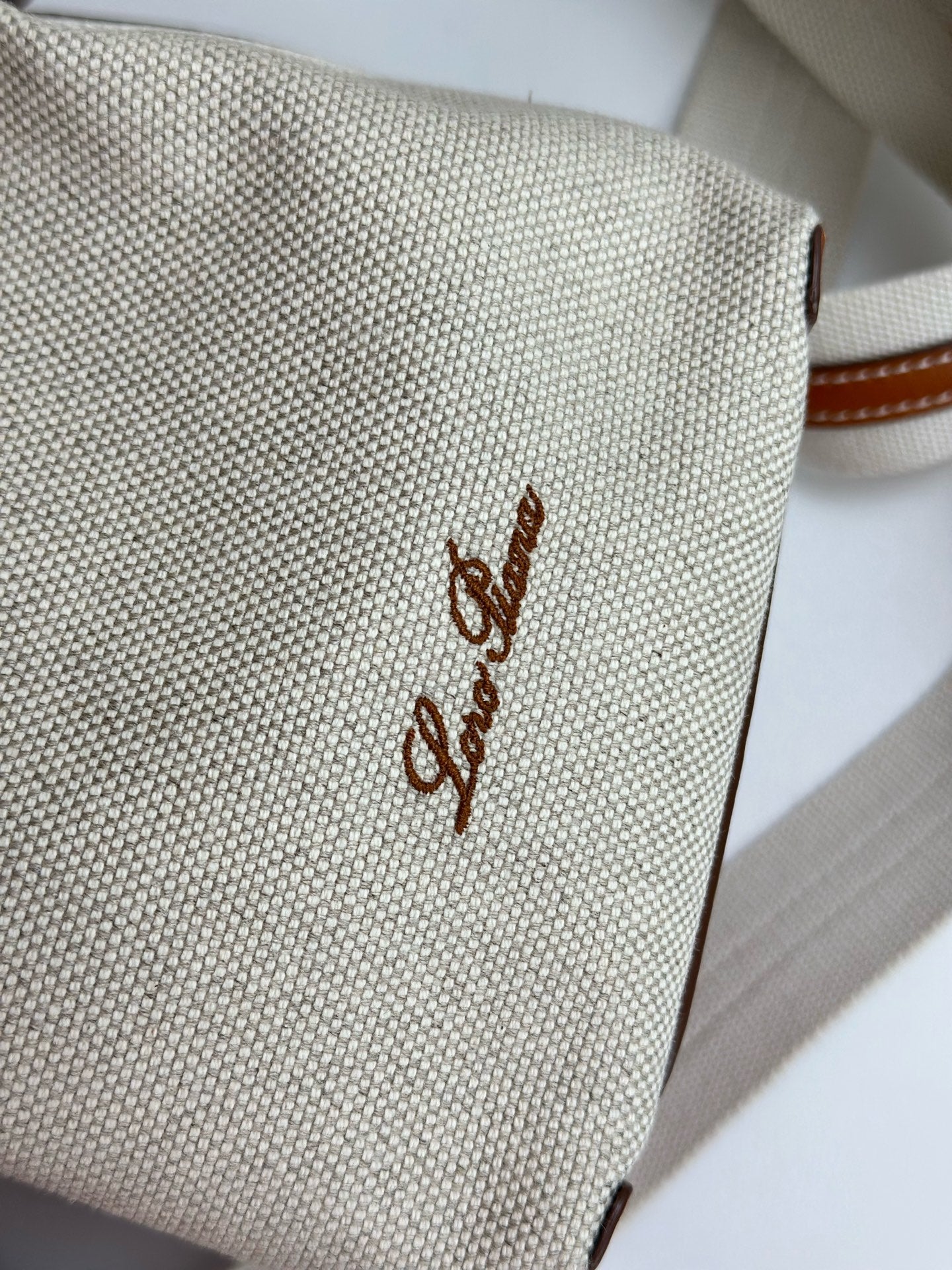 Loro Piana - Bale Bucket Bag - Cloth - Beige - (mini)
