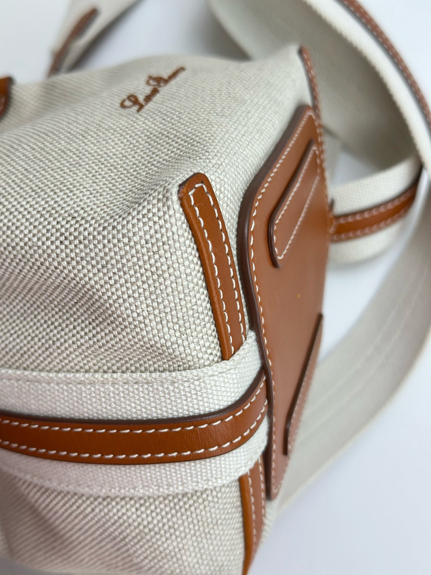 Loro Piana - Bale Bucket Bag - Cloth - Beige - (mini)