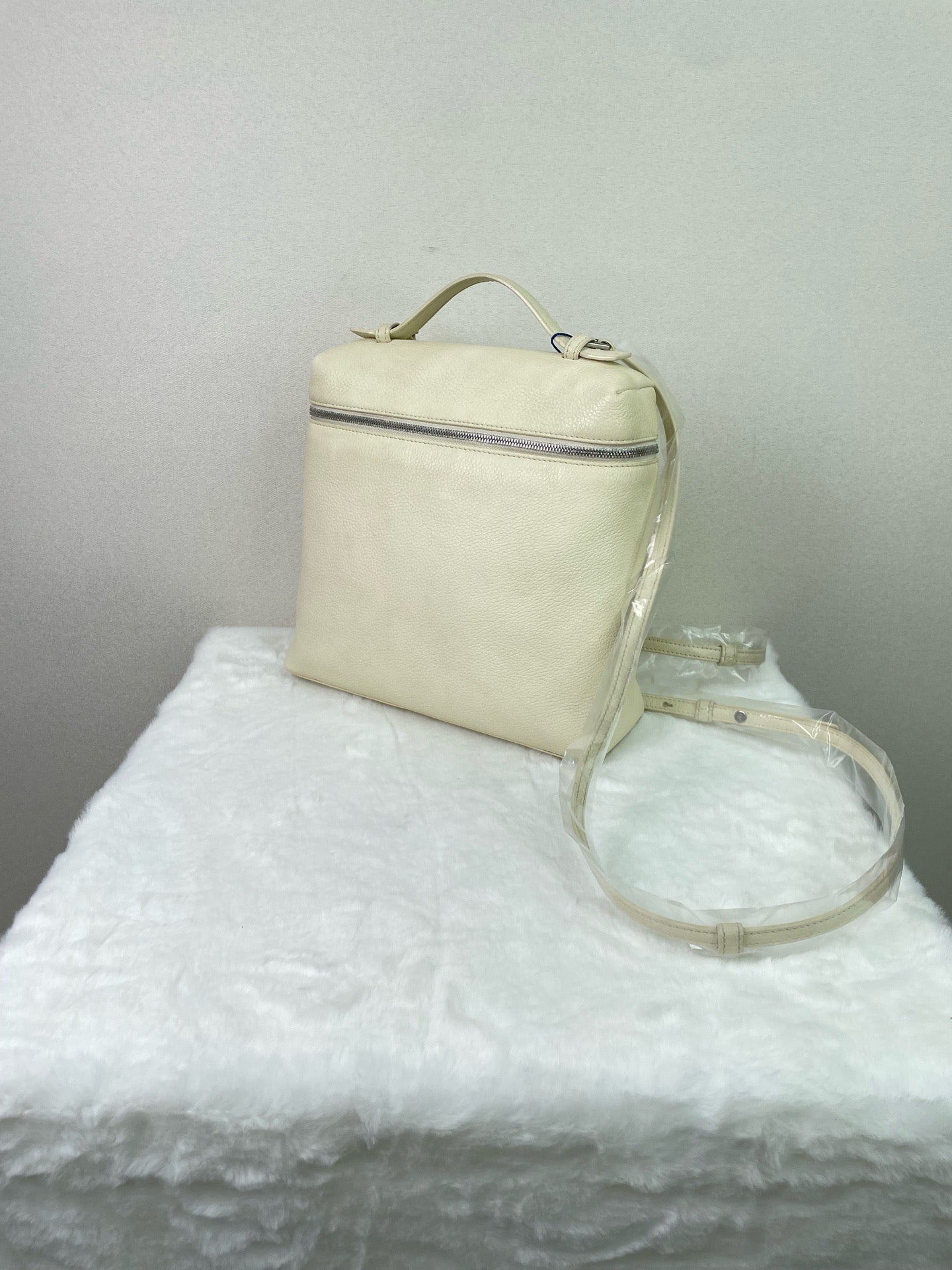 Loro Piana - Extra Pocket - Leather - Beige - (Small)