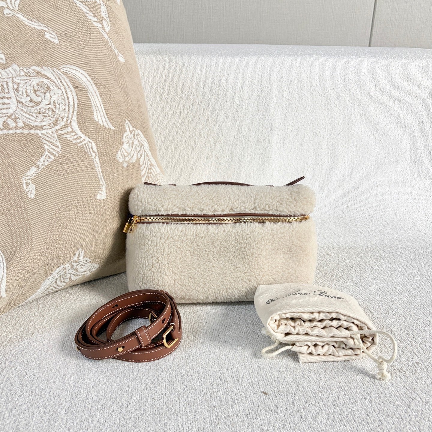 Loro Piana - Extra Pouch L19 - Lamb wool with leather trim - Beige with brown accents - (mini)