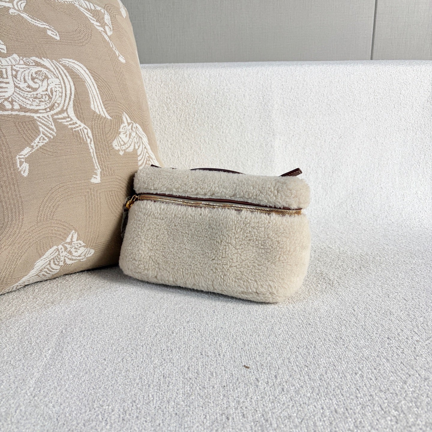 Loro Piana - Extra Pouch L19 - Lamb wool with leather trim - Beige with brown accents - (mini)