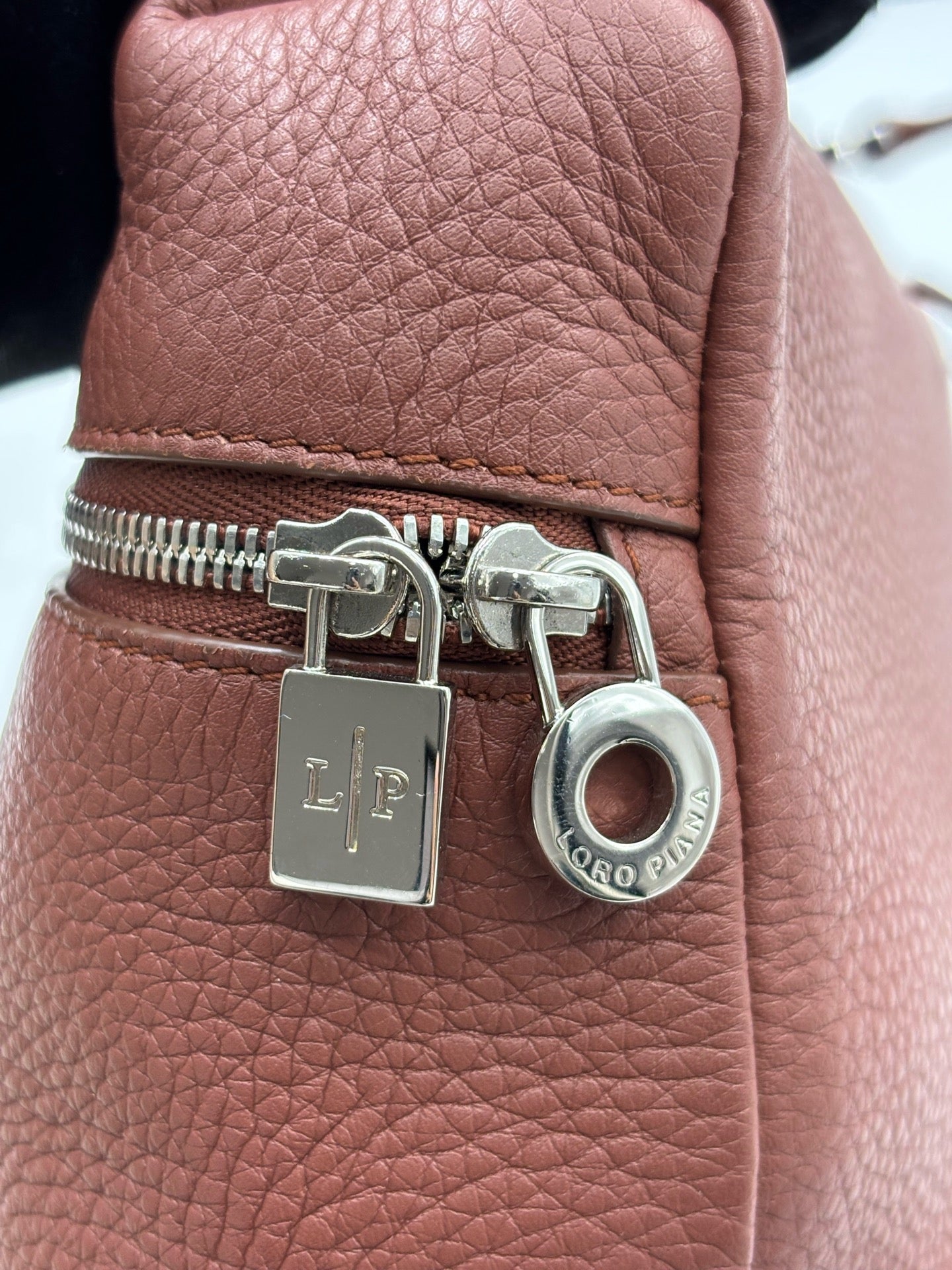 Loro Piana - ExtraPocket L27 - Leather - Brown - (Mini)