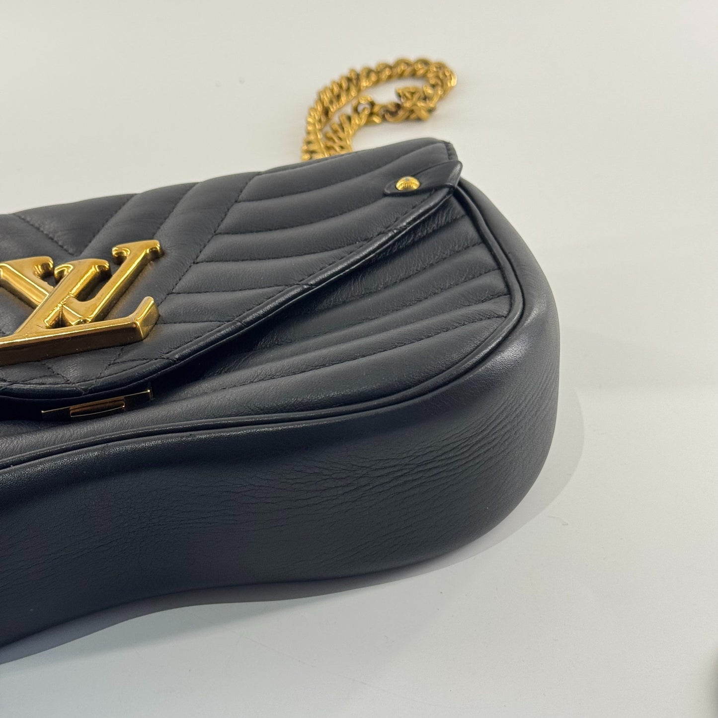 Louis Vuitton -  - Leather - Black