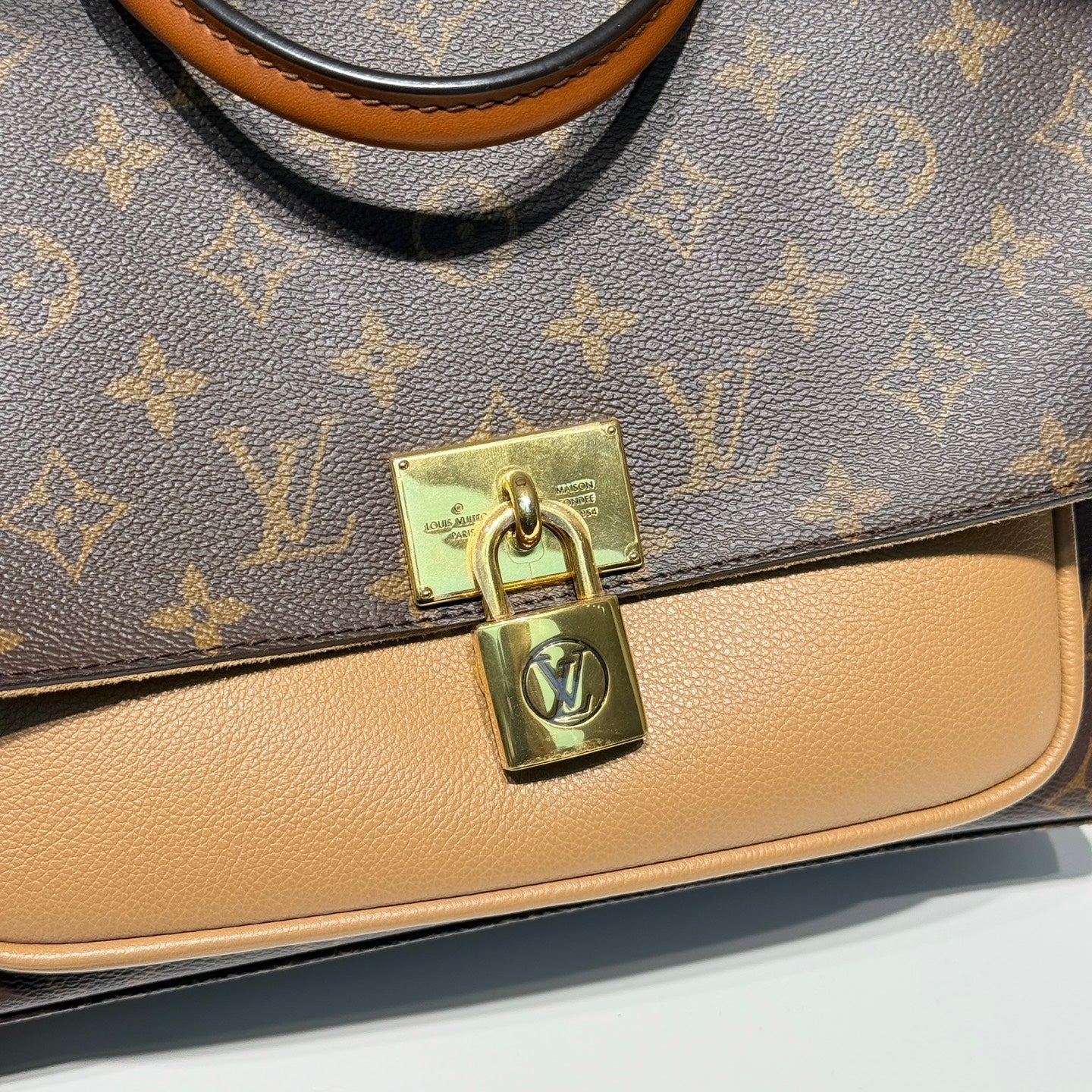 Louis Vuitton -  - Synthetic - Multicolour