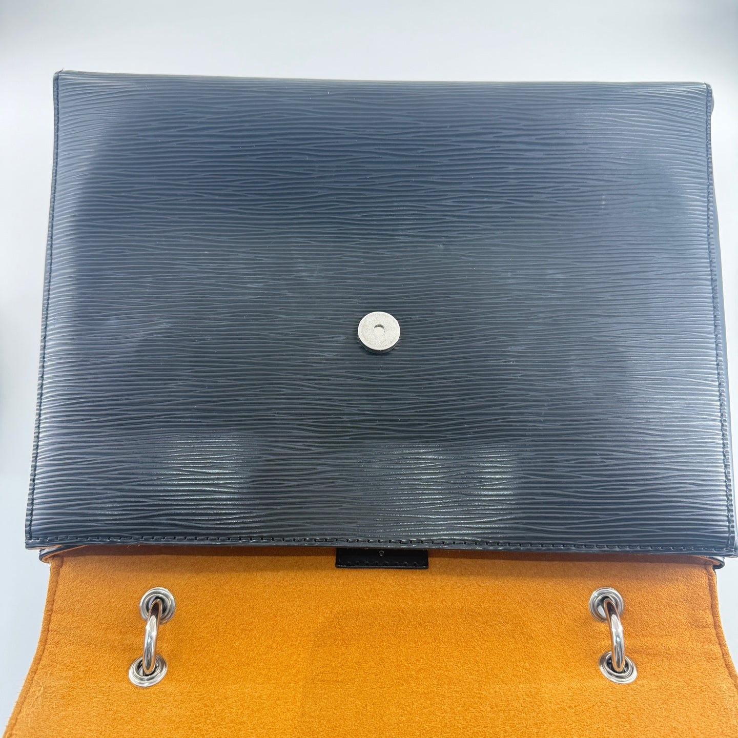 Louis Vuitton -  - Leather - Black