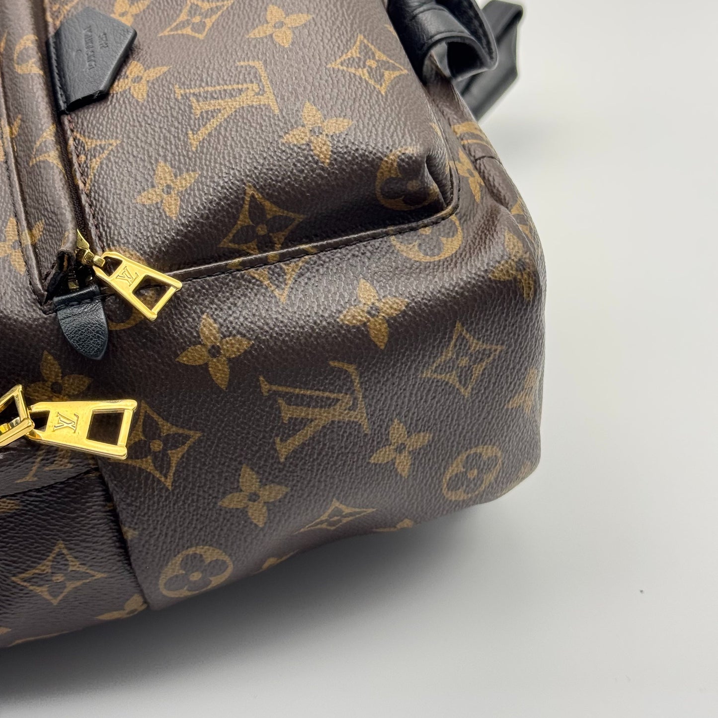 Louis Vuitton -  - Canvas - Brown