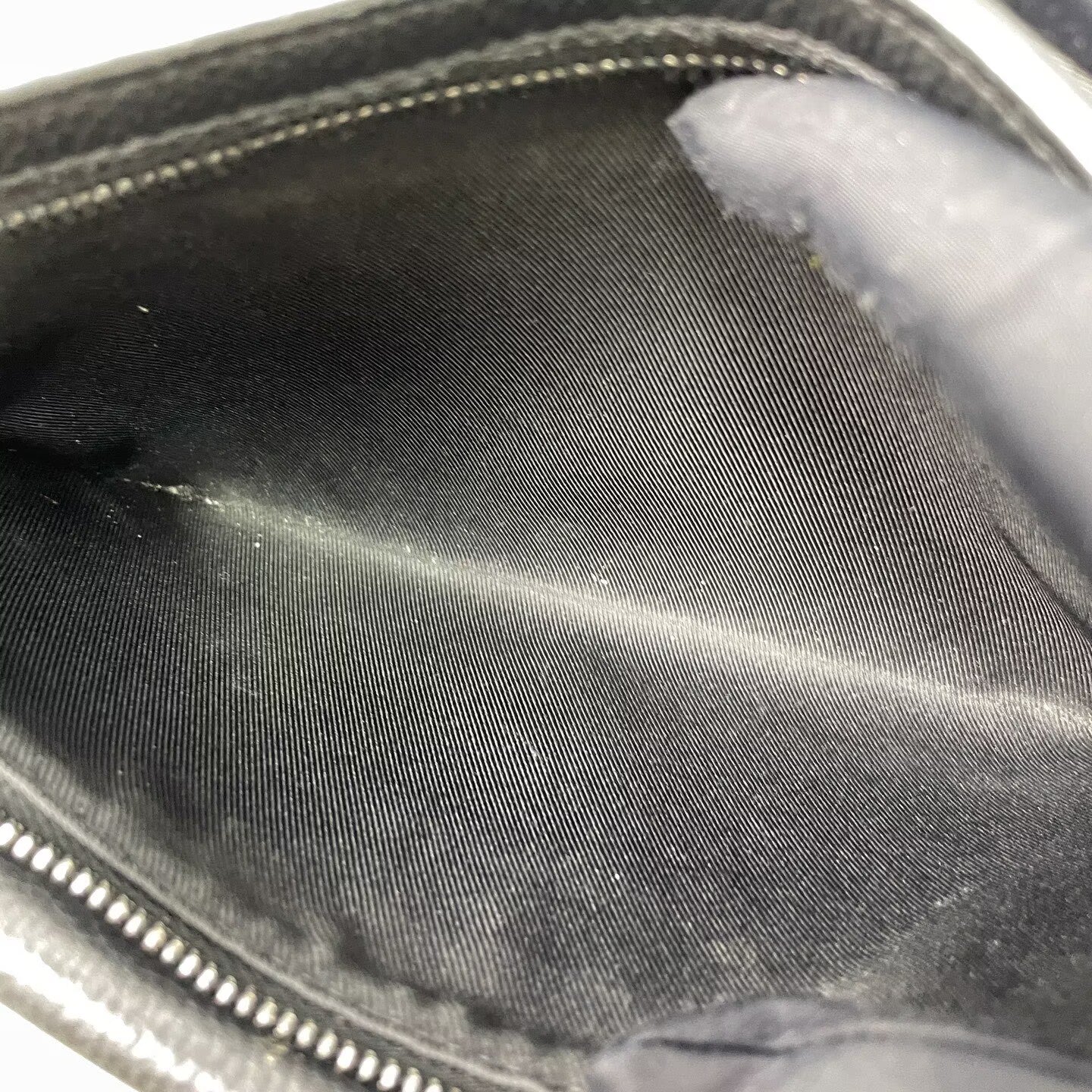 Louis Vuitton - Aerogram Waist Bag - Grained cowhide leather - Black - (small)