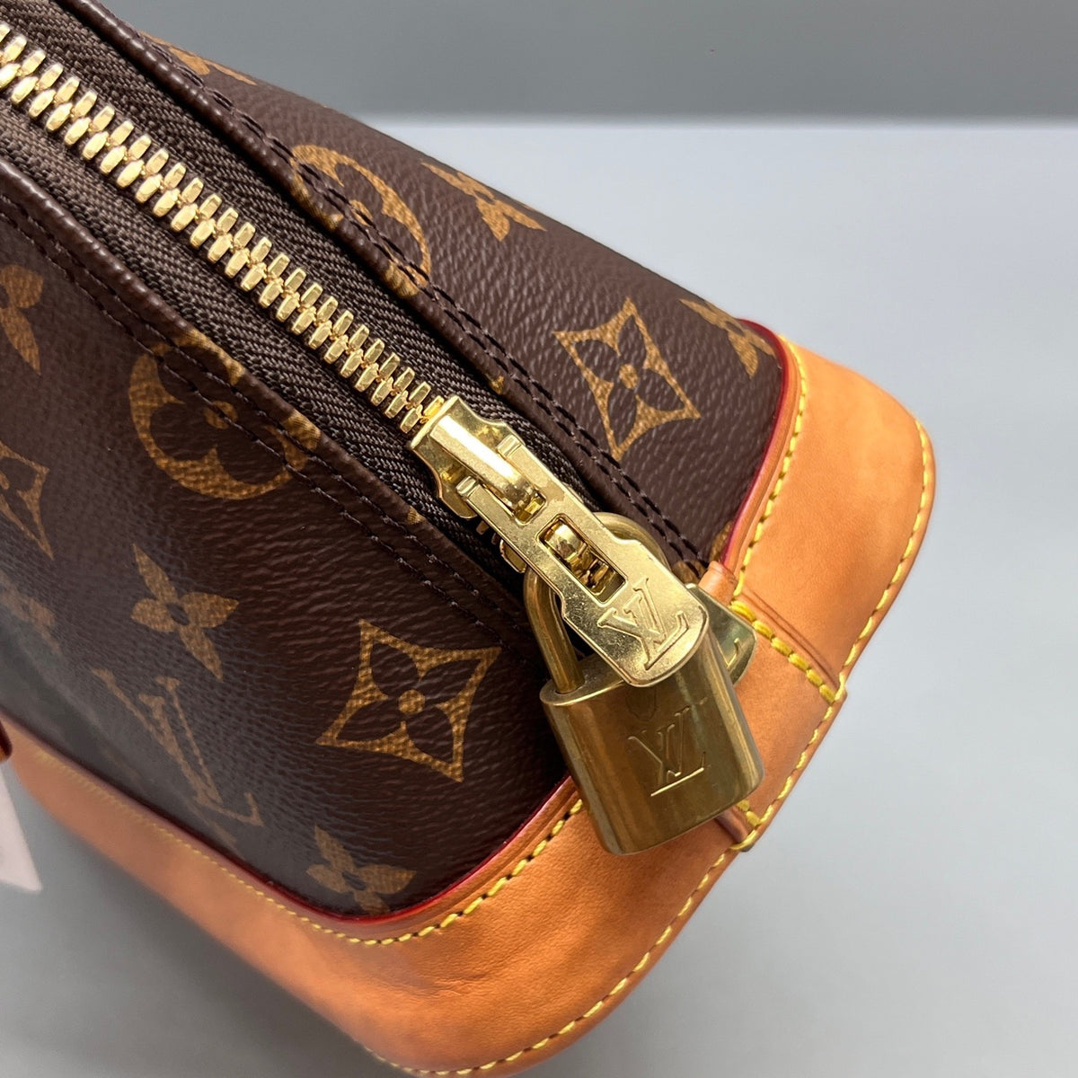 Louis Vuitton - Alma BB - Cloth - Brown - (mini)