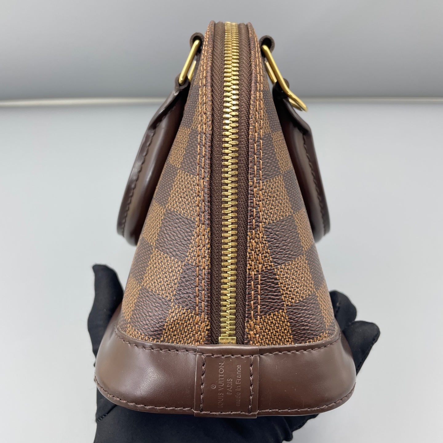 Louis Vuitton - Alma BB - Damier Ebène coated canvas with smooth leather trim - Brown - (mini)
