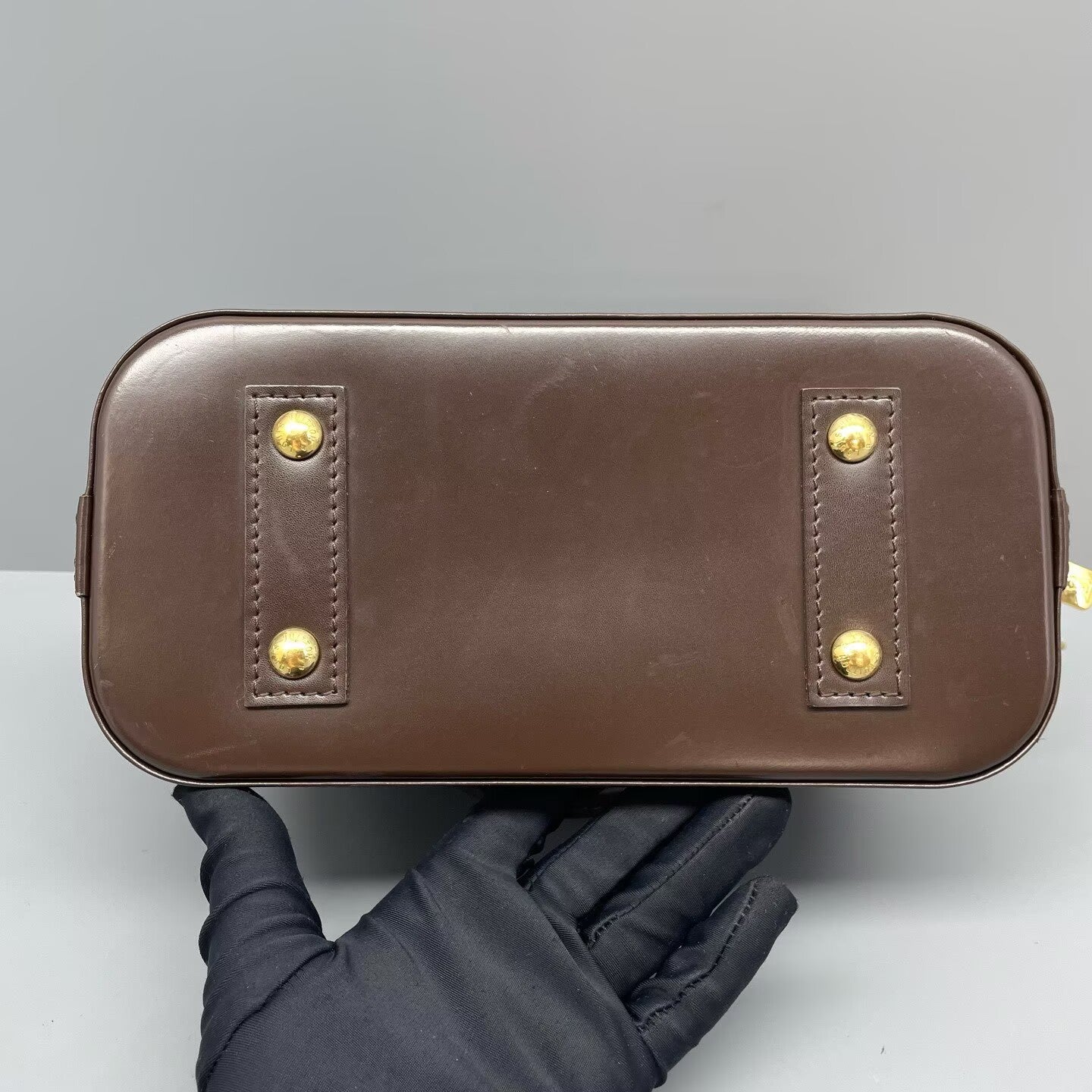 Louis Vuitton - Alma BB - Damier Ebene coated canvas with smooth leather trim - Brown - (mini)