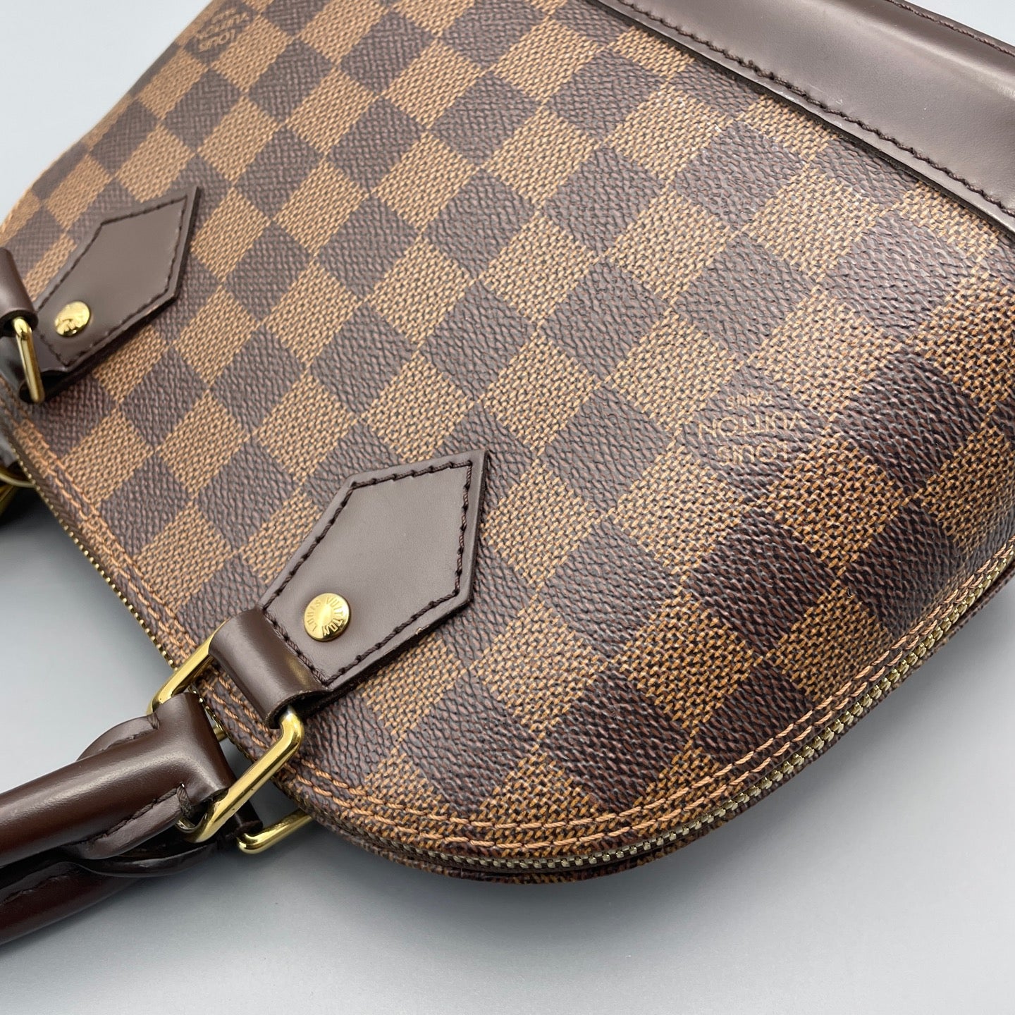 Louis Vuitton - Alma BB - Damier Ebène coated canvas with smooth leather trim - Brown - (mini)