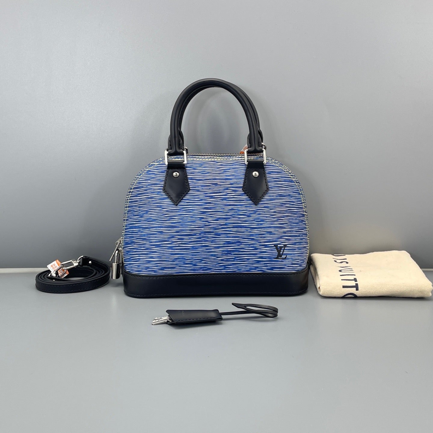 Louis Vuitton - Alma BB - Epi Leather - Blue - (mini)
